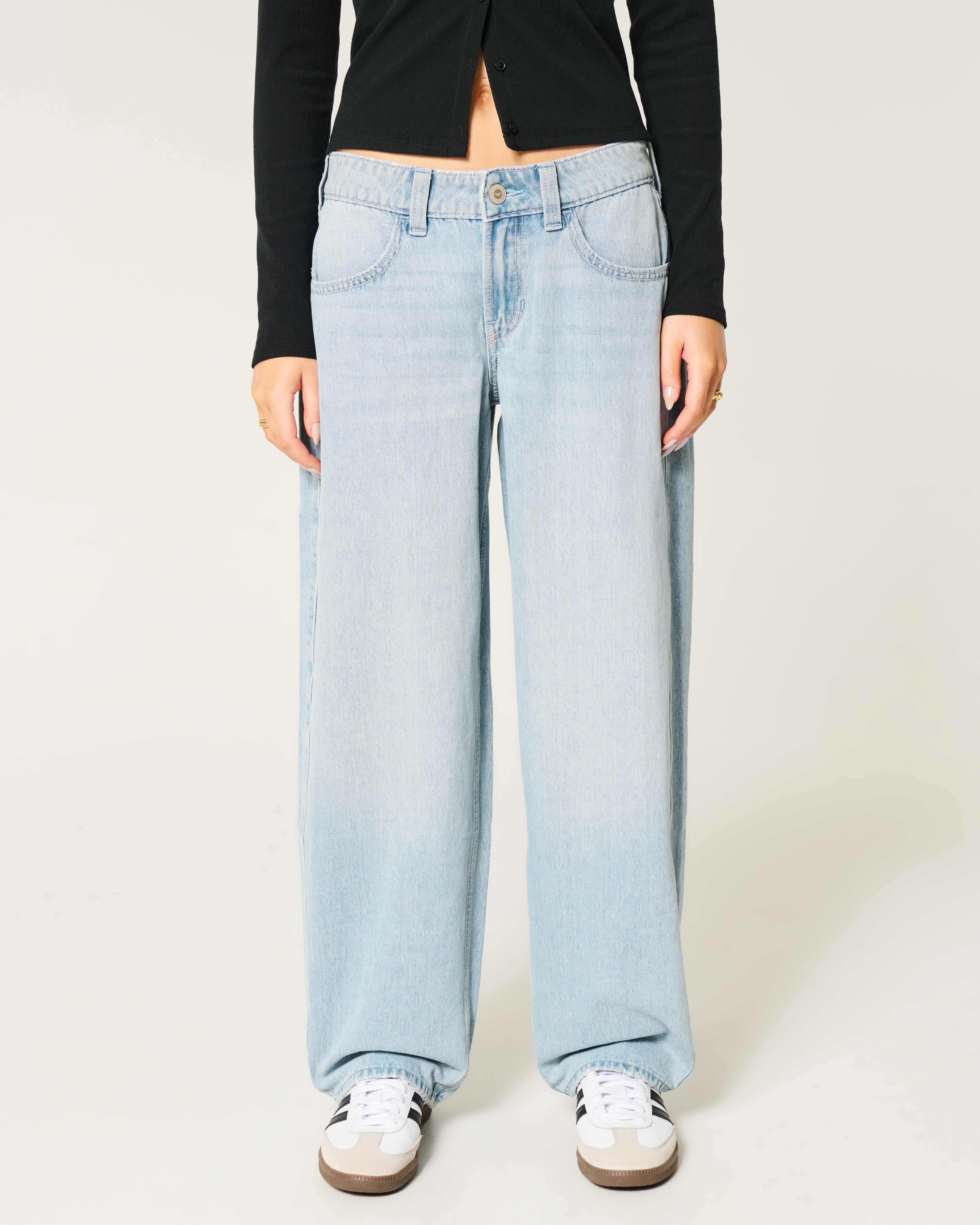 Low-Rise Medium Wash Tapered Baggy Jeans