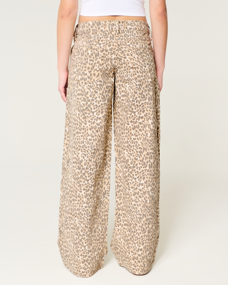 Low-Rise Leopard Print Super Baggy Jeans
