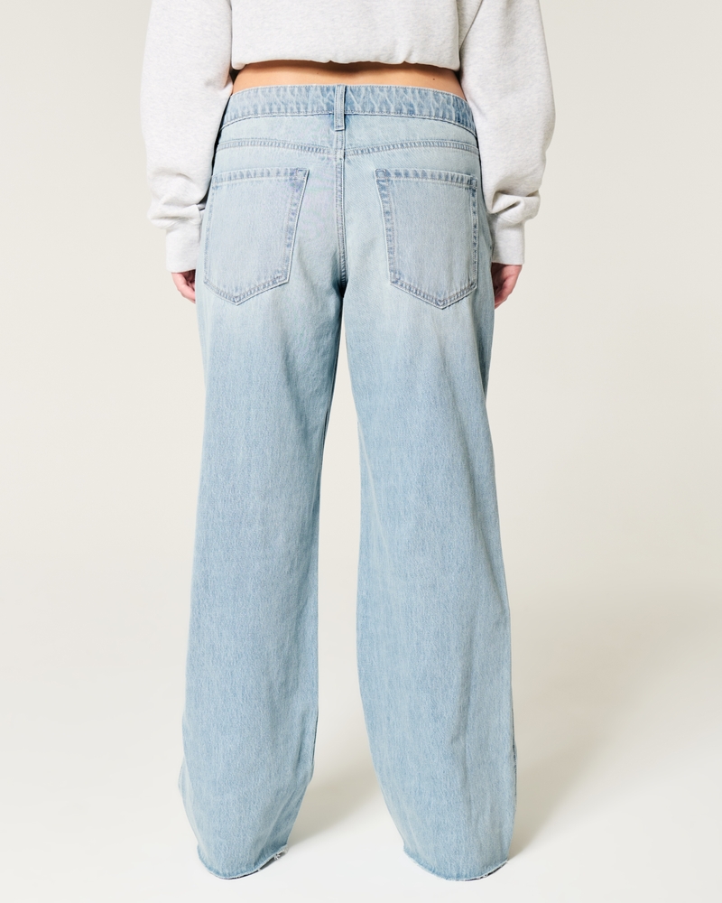 Low-Rise Ripped Light Wash Baggy Jeans