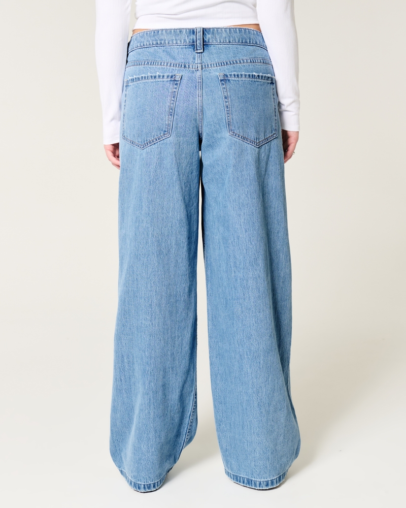 Low-Rise Floral Embroidered Medium Wash Super Baggy Jeans