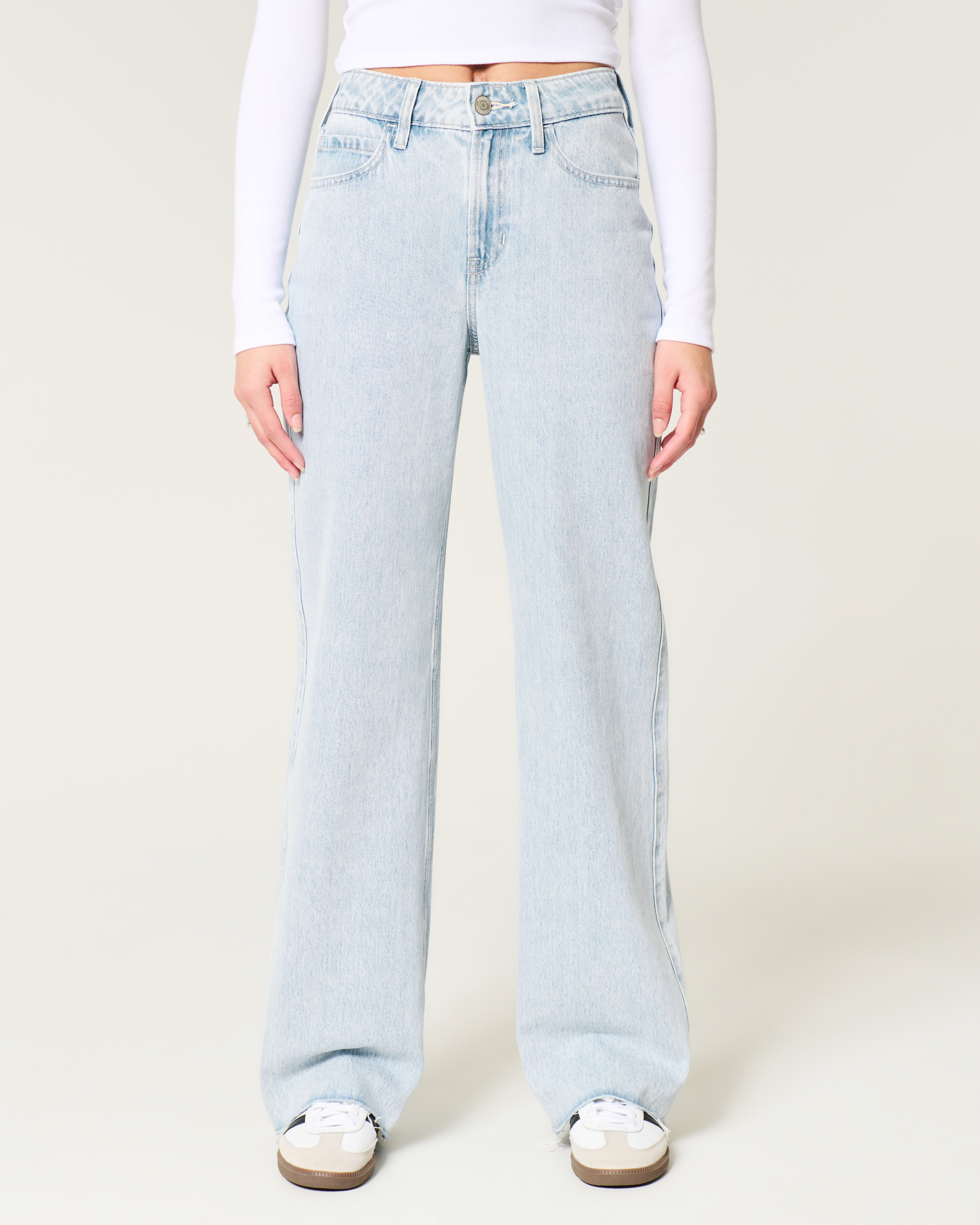 High-Rise Light Wash Baggy Jeans