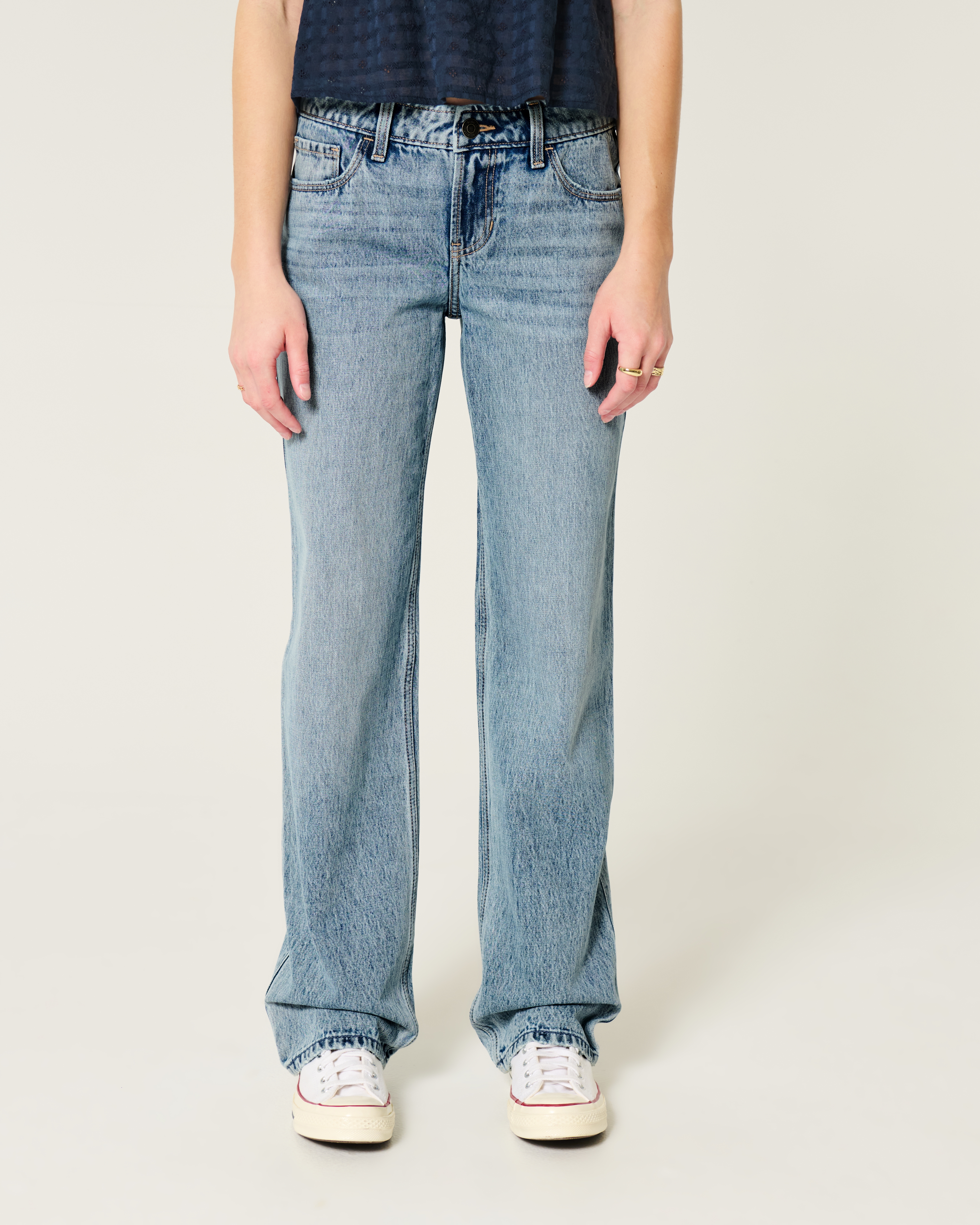 Low-Rise Medium Wash Loose Jeans