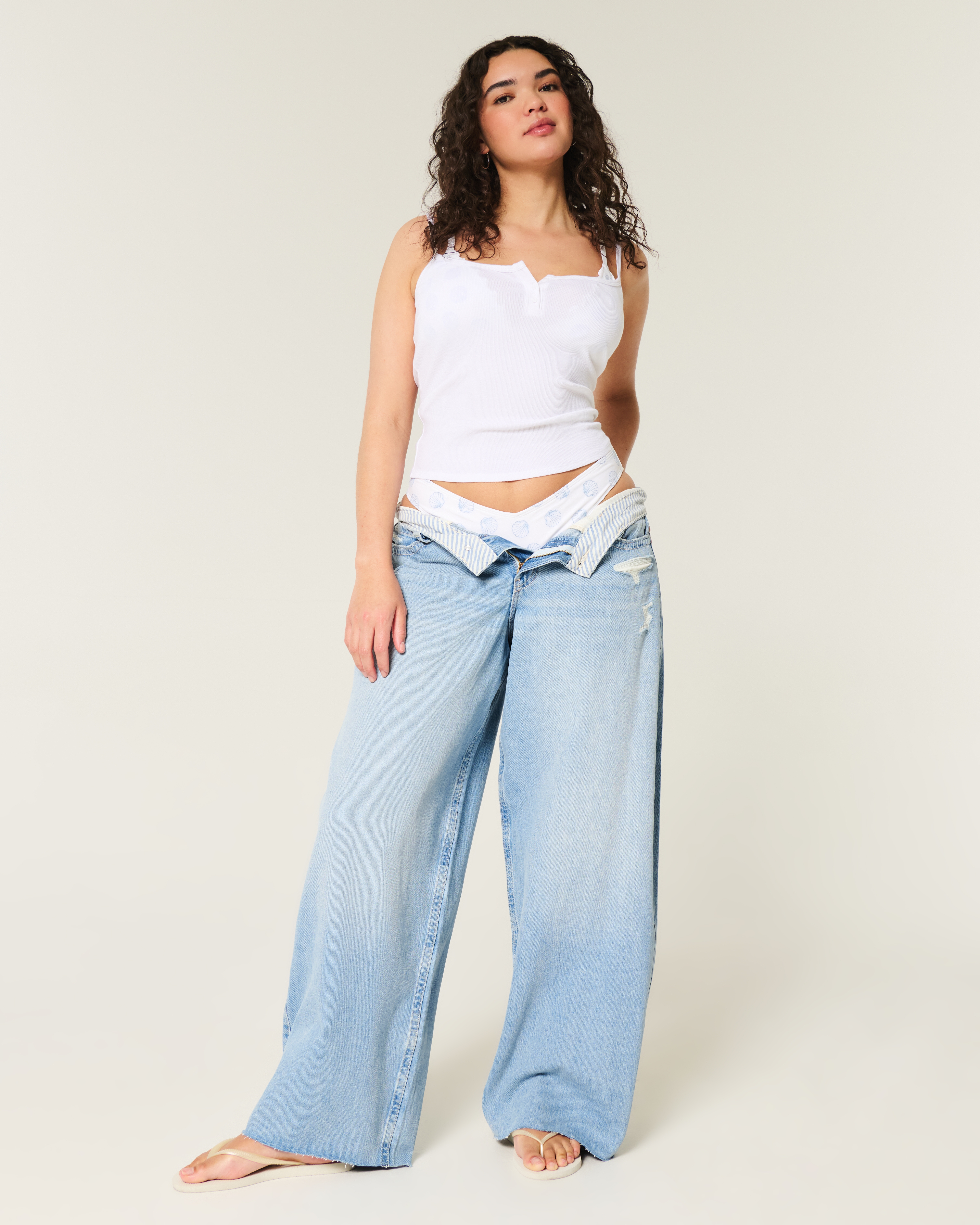 Curvy Low-Rise Light Wash Foldover Waist Super Baggy Jeans