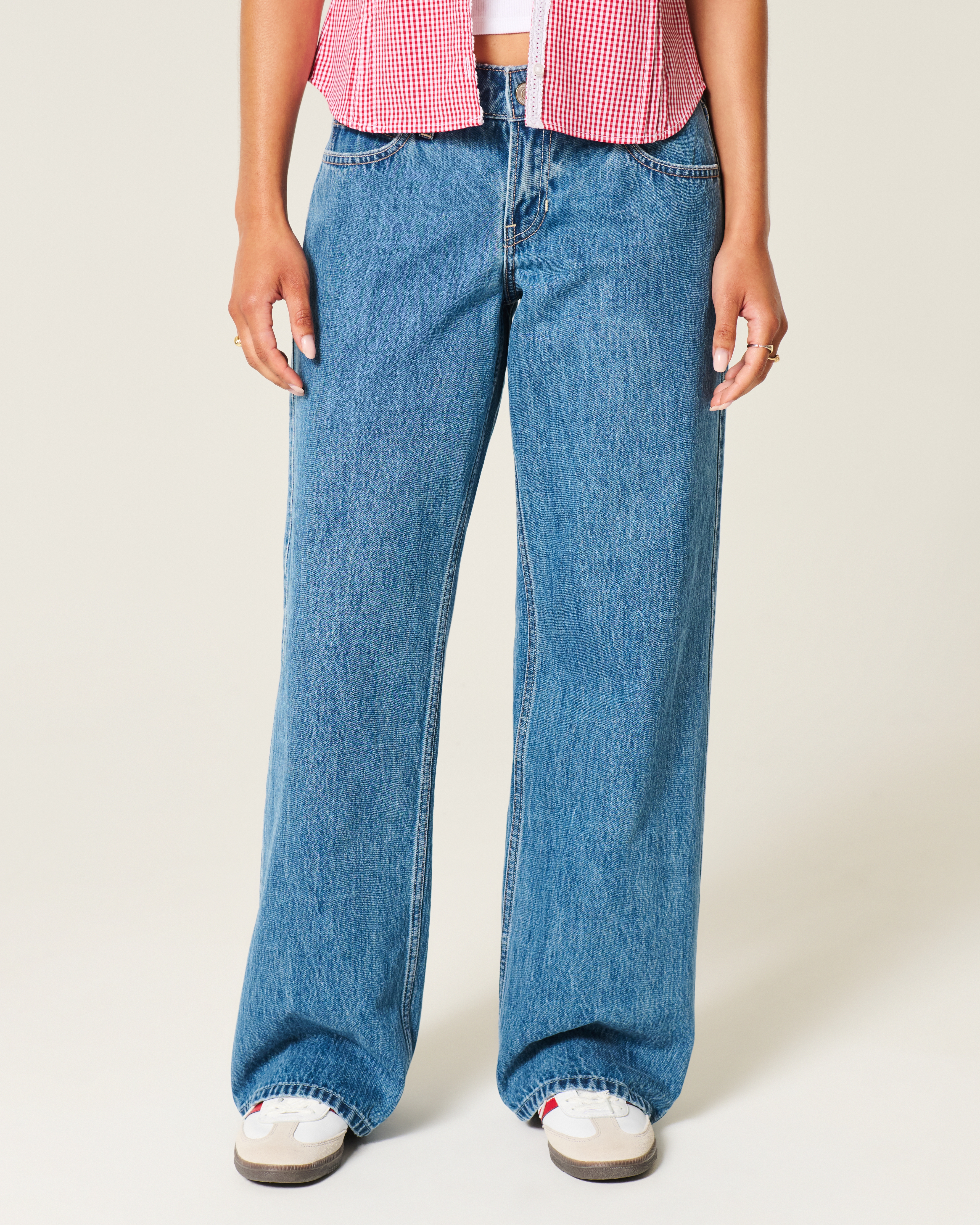 Low-Rise Medium Wash Baggy Jeans