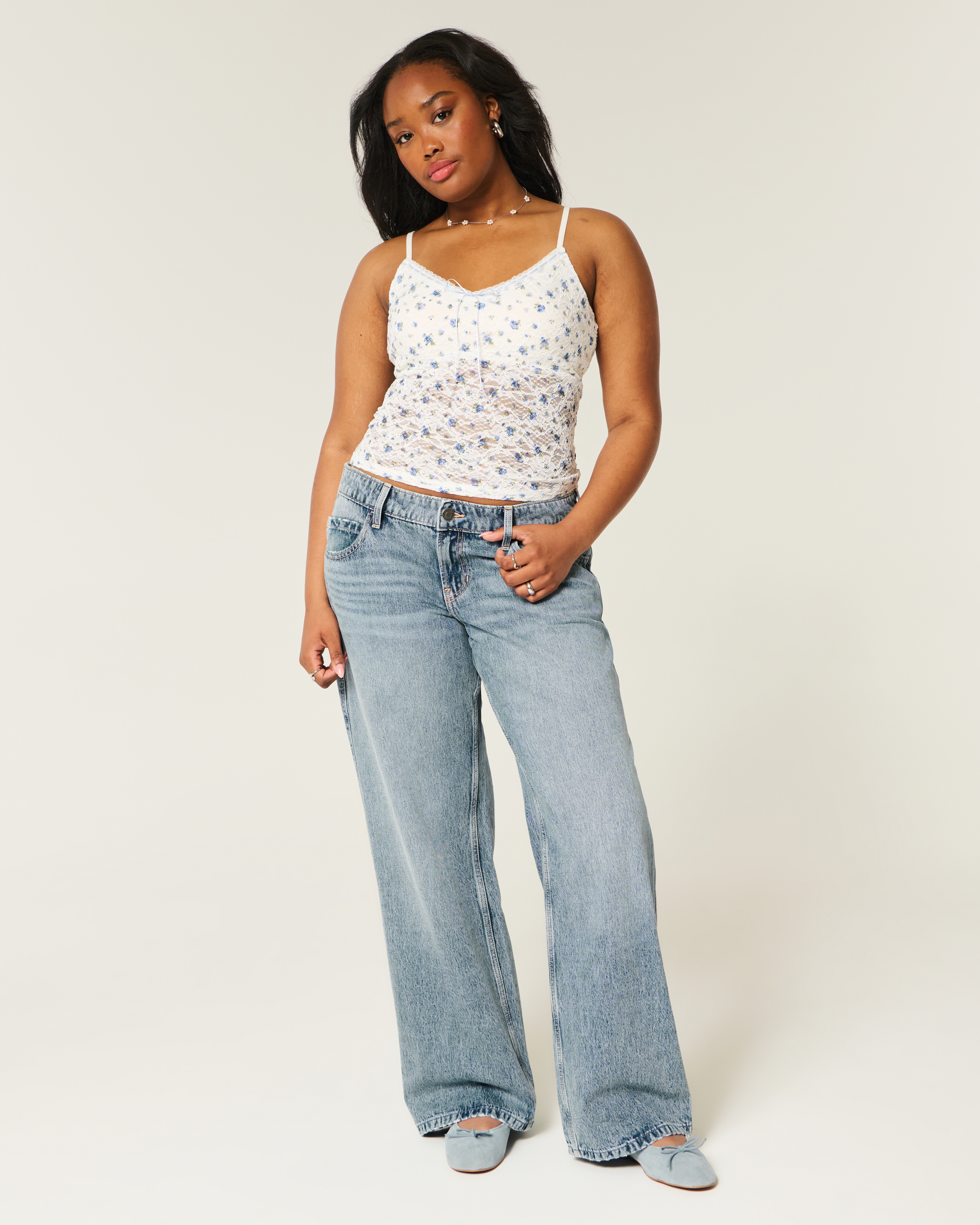Low-Rise Medium Wash Floral Embroidered Baggy Jeans