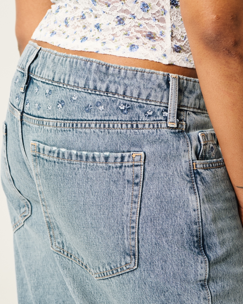 Low-Rise Medium Wash Floral Embroidered Baggy Jeans