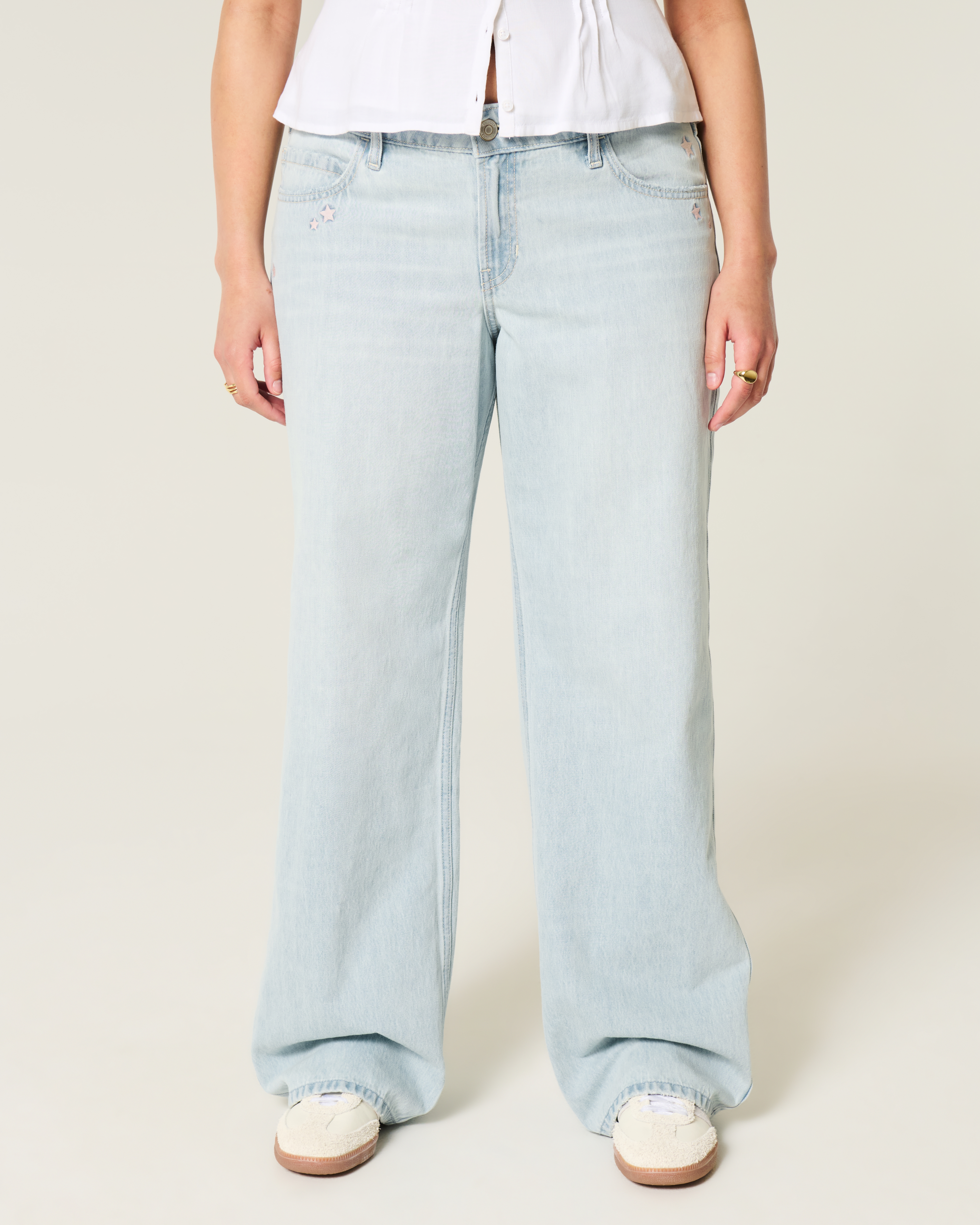 Low-Rise Light Wash Star Embroidery Baggy Jeans