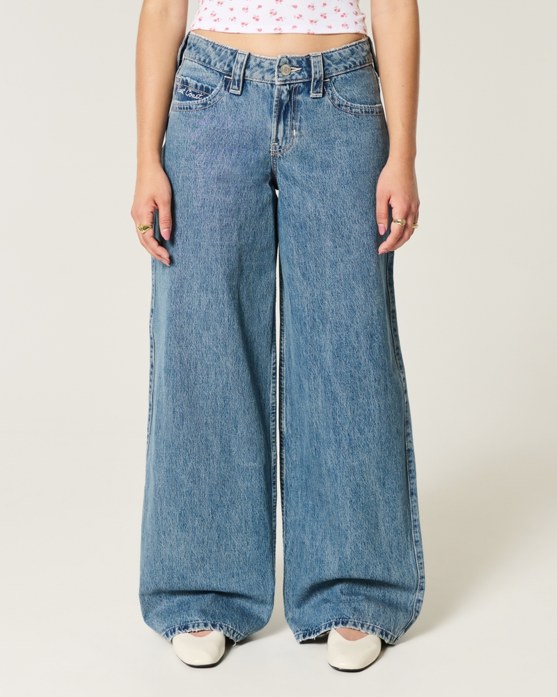 Curvy Low-Rise Medium Wash Shell Embroidery Super Baggy Jeans