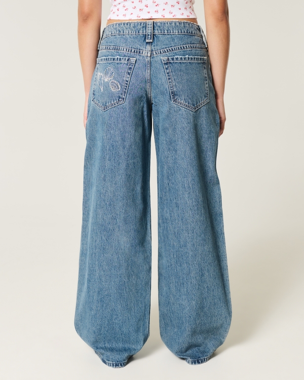 Women's Curvy Low-Rise Medium Wash Shell Embroidery Super Baggy