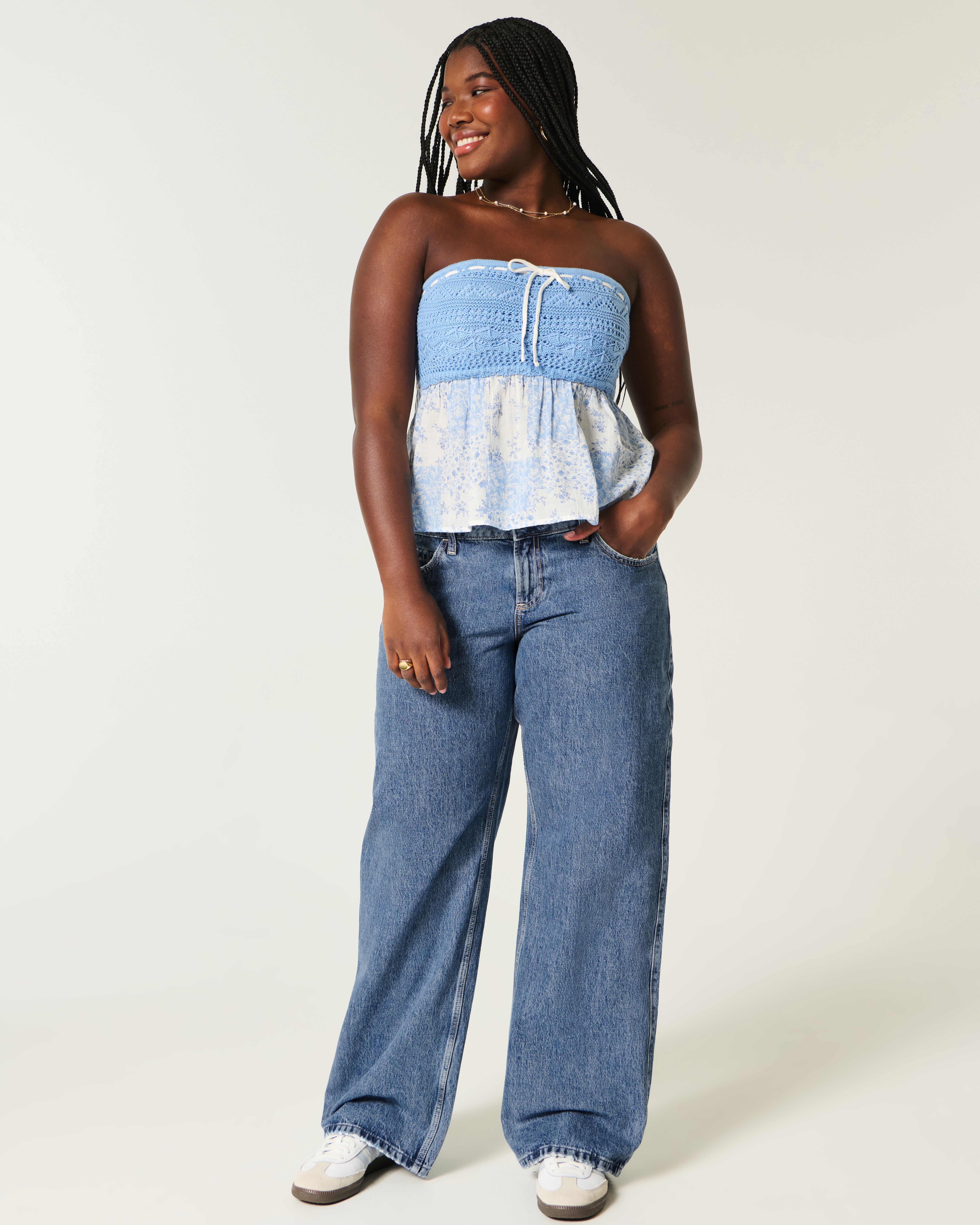 Curvy Low-Rise Medium Wash Baggy Jeans