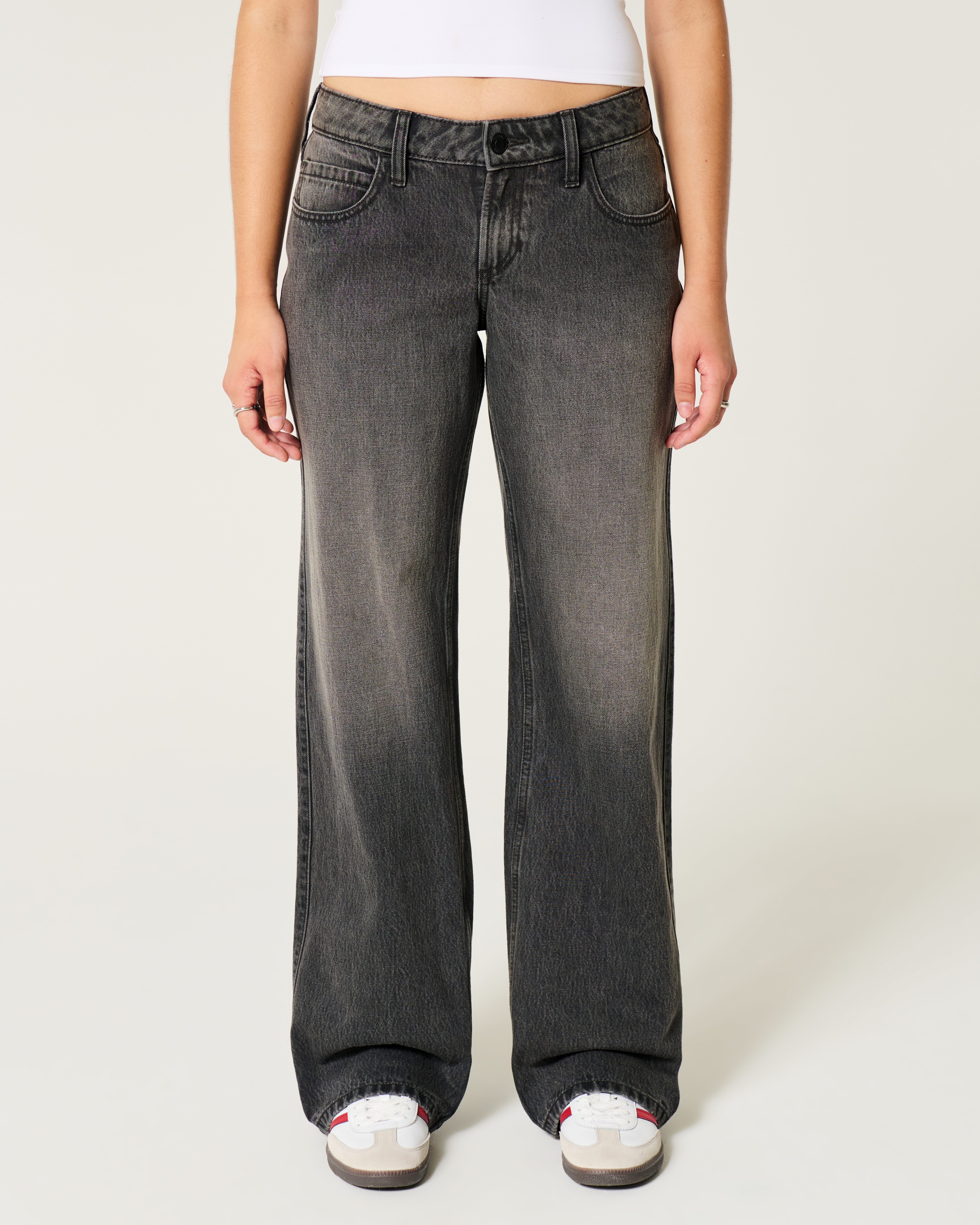 Curvy Low-Rise Washed Black Baggy Jeans