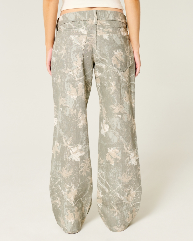 Low-Rise Camo Baggy Jeans