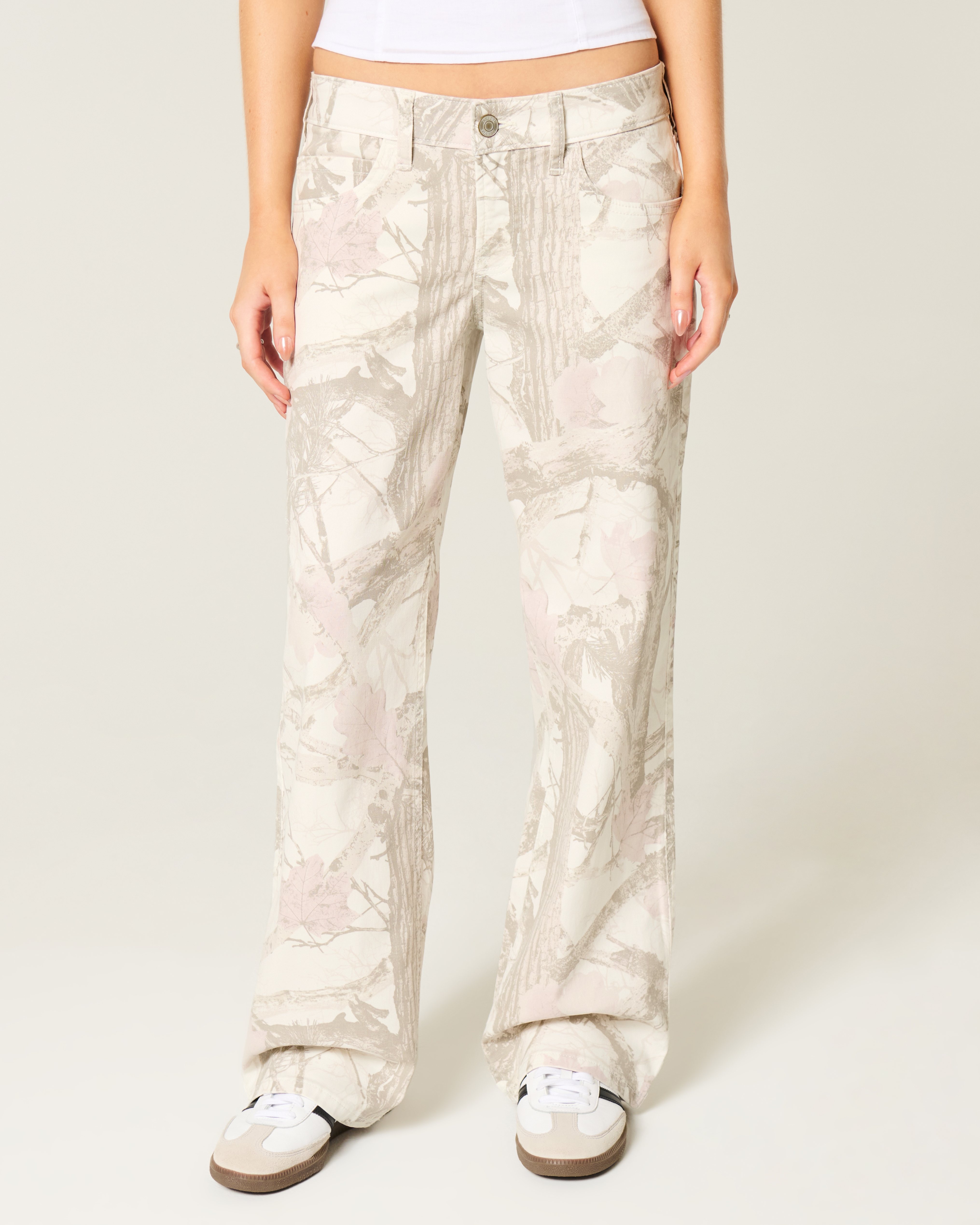 Low-Rise Camo Baggy Jeans
