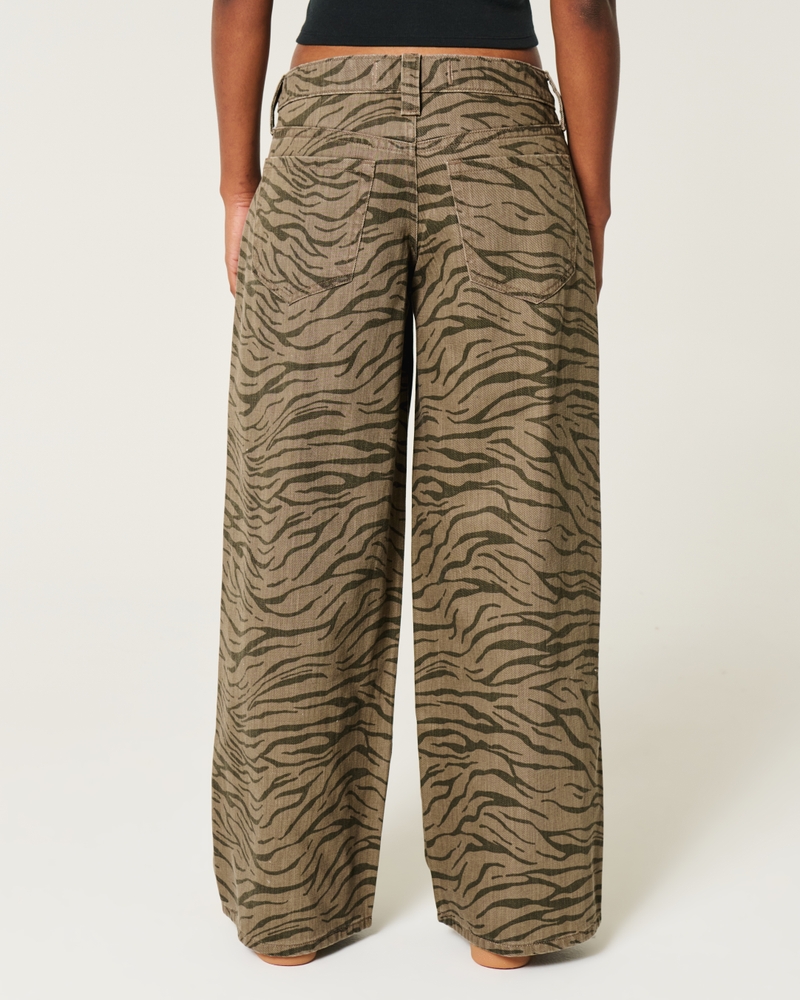 Low-Rise Zebra Pattern Super Baggy Jeans