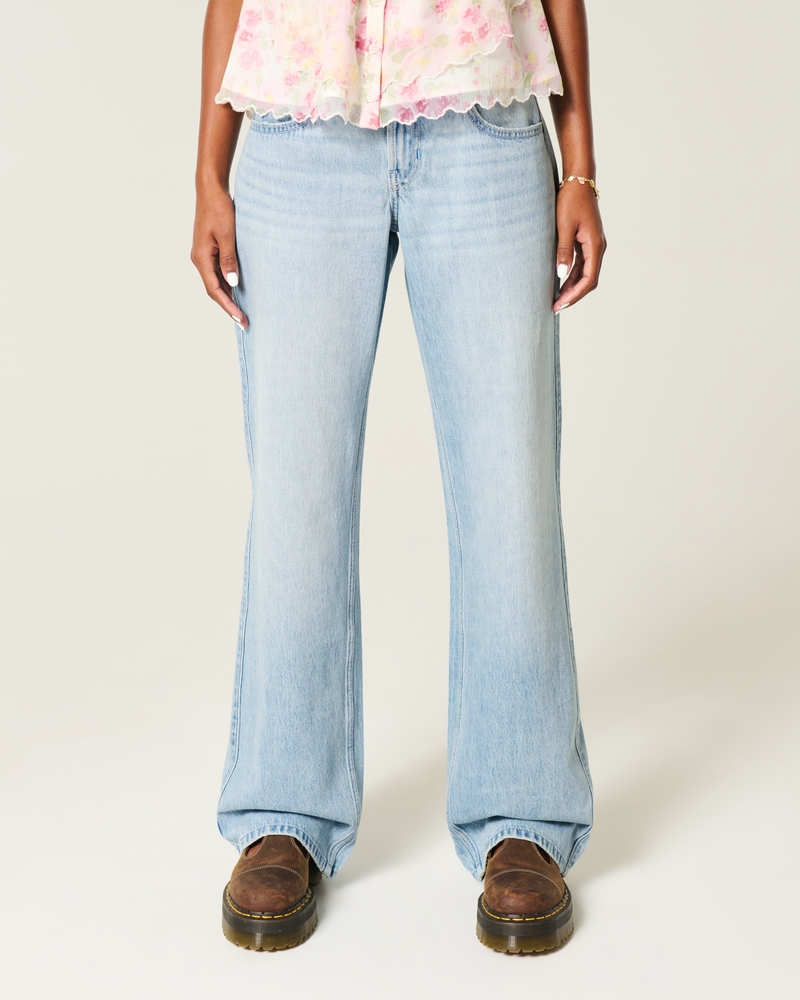 Low-Rise Light Wash Baggy Jeans