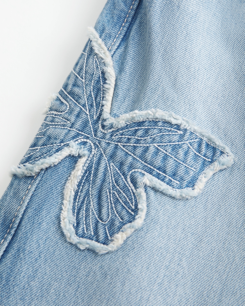 Low-Rise Light Wash Butterfly Applique Baggy Jeans