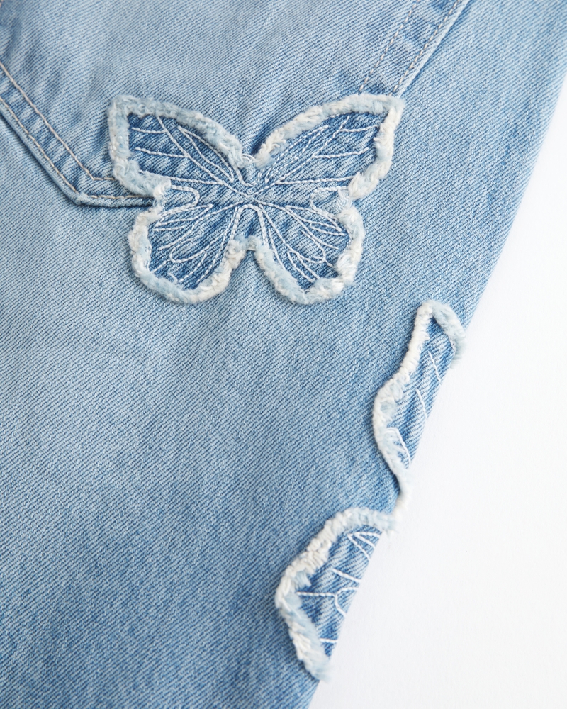 Low-Rise Light Wash Butterfly Applique Baggy Jeans