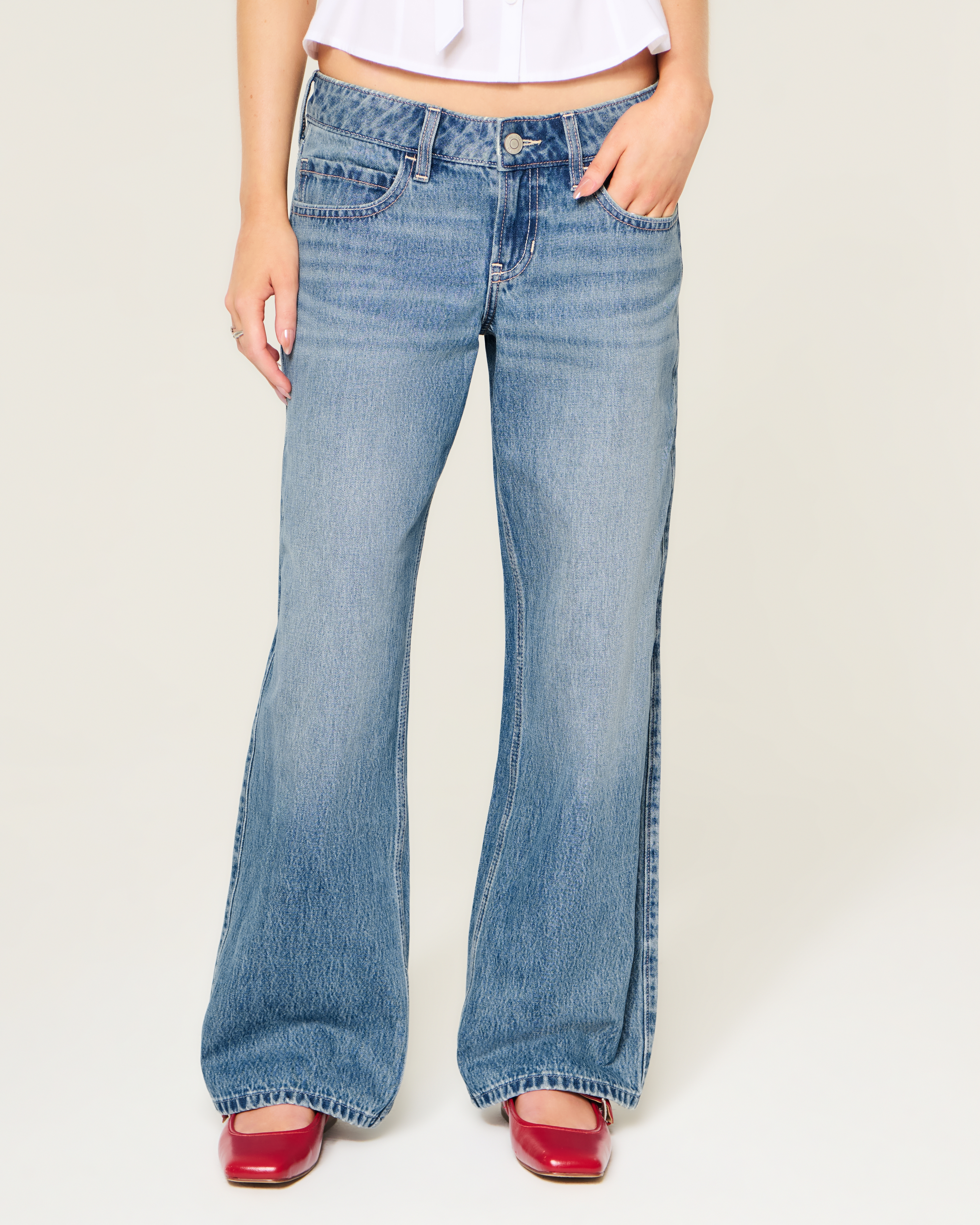 Hollister Low-rise Medium Wash Baggy Jeans