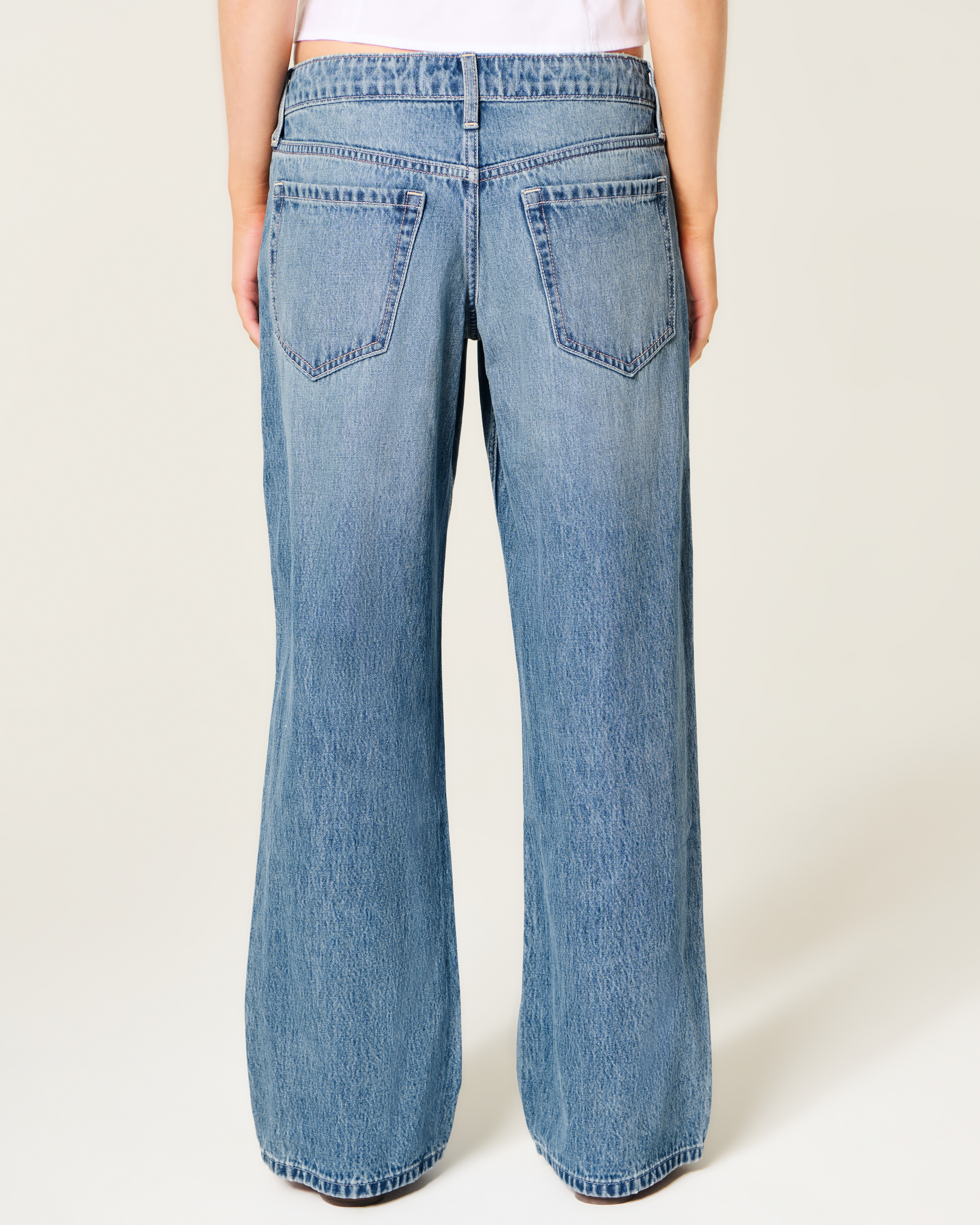 Hollister Low-rise Medium Wash Baggy Jeans