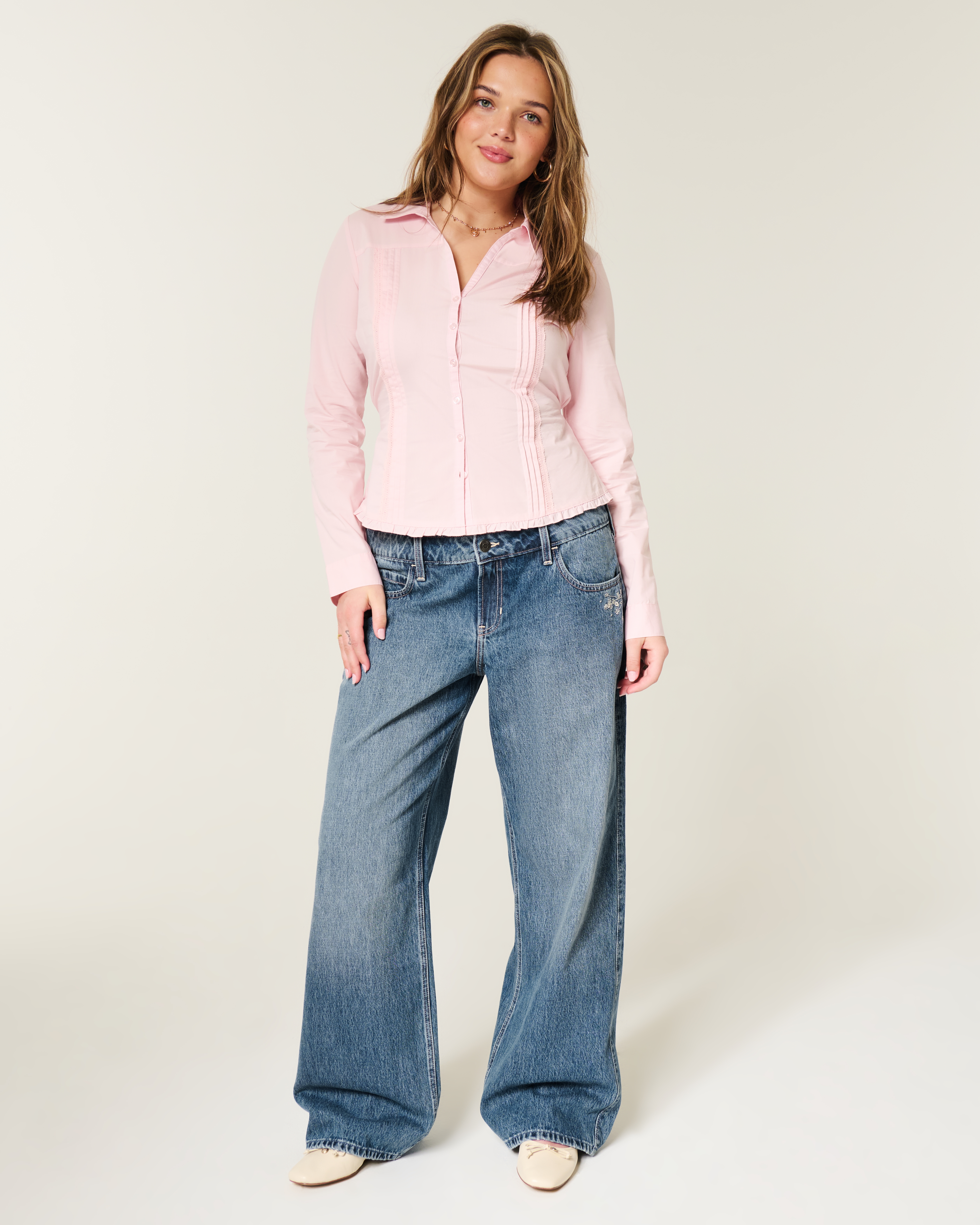 Low-Rise Dark Wash Floral Embroidery Baggy Jeans