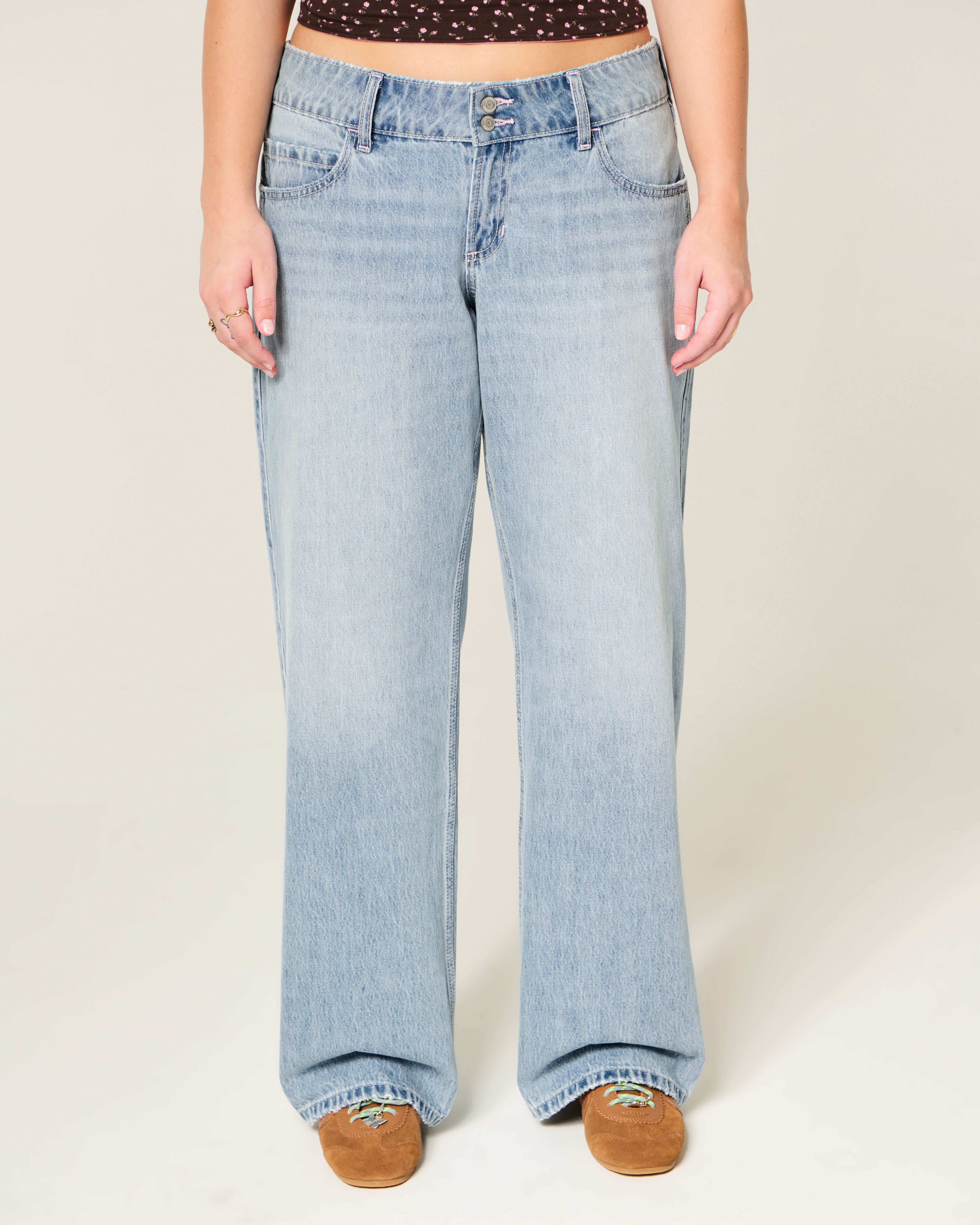 Low-Rise Y2K Light Wash Baggy Jeans