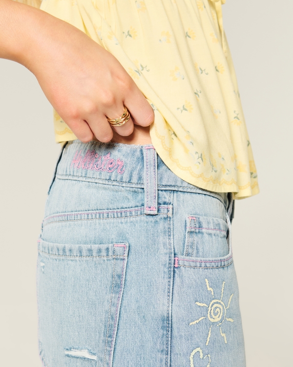Low-Rise Ripped Light Wash Graphic Baggy Jeans
