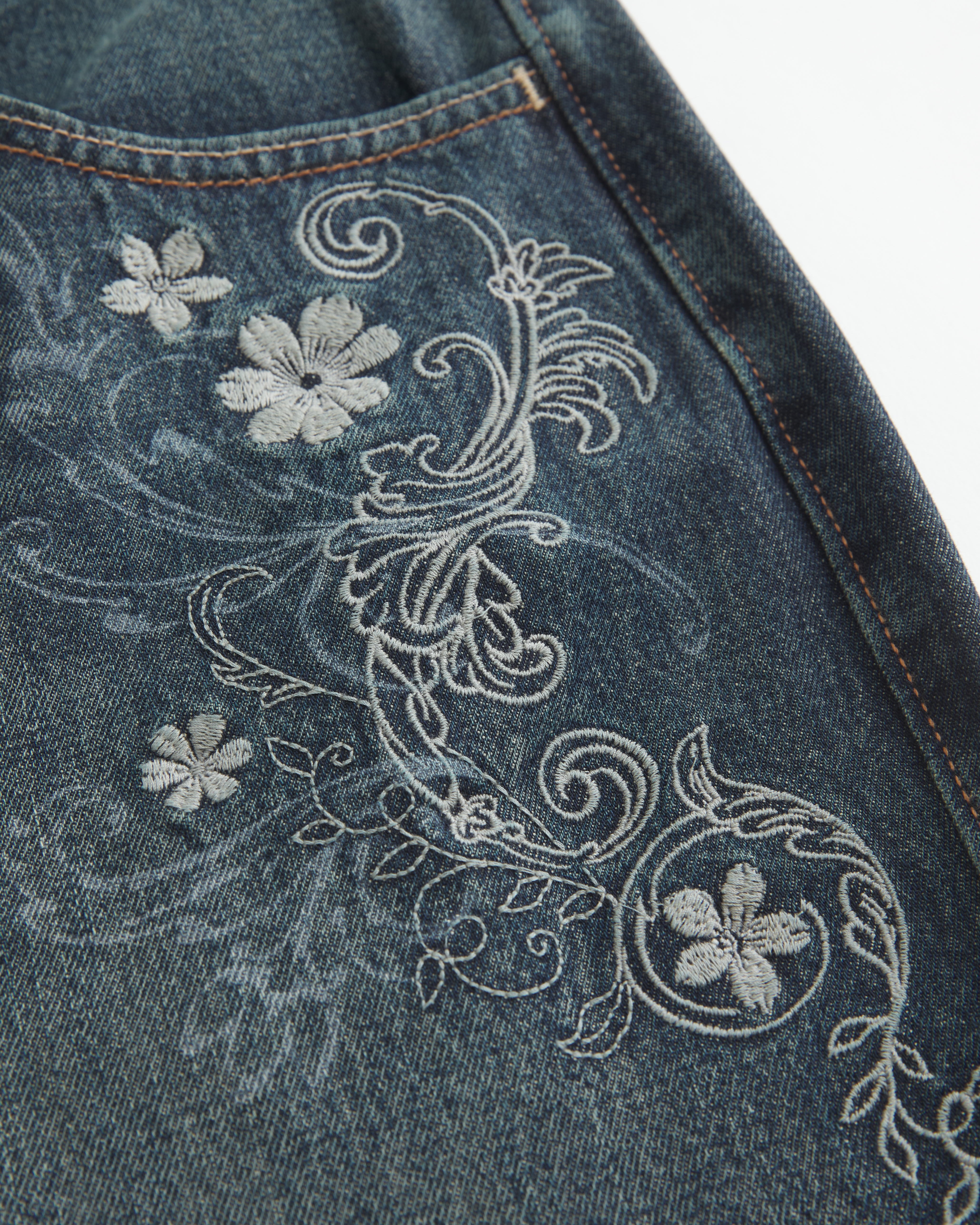 Low-Rise Distressed Baggy Jeans