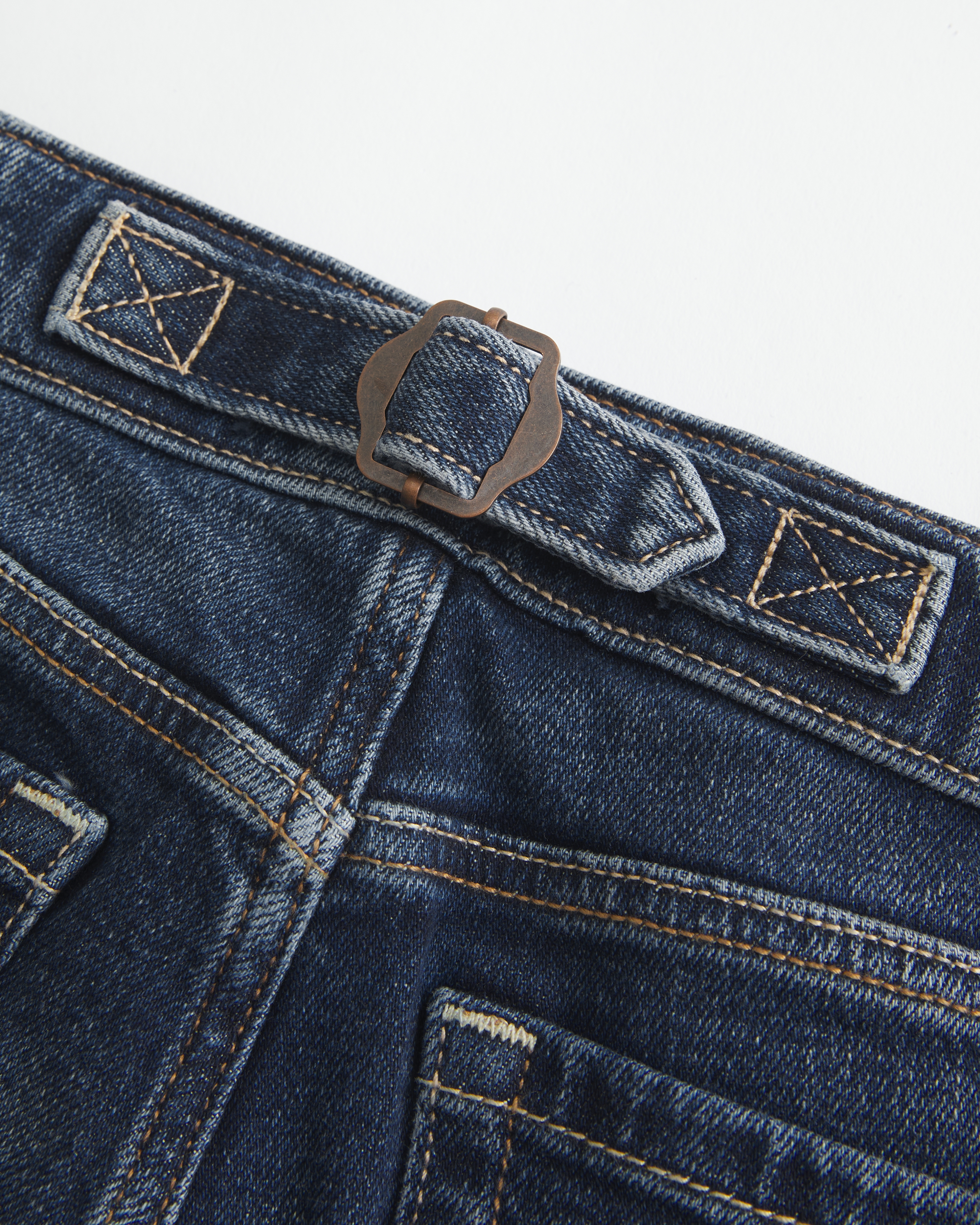 Adjustable Waist Low-Rise Dark Wash Back Buckle Baggy Jeans