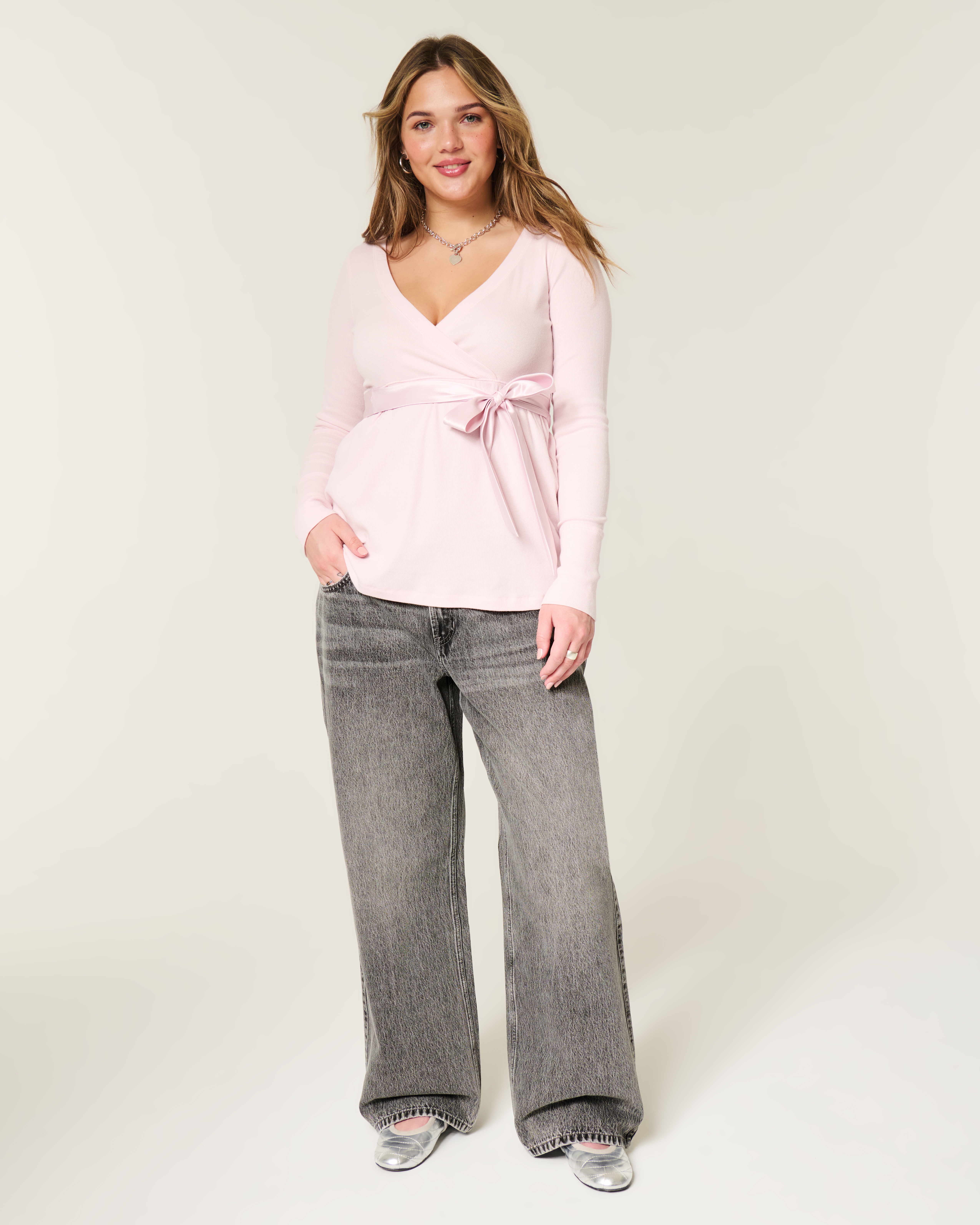 Low-Rise Grey Baggy Jeans