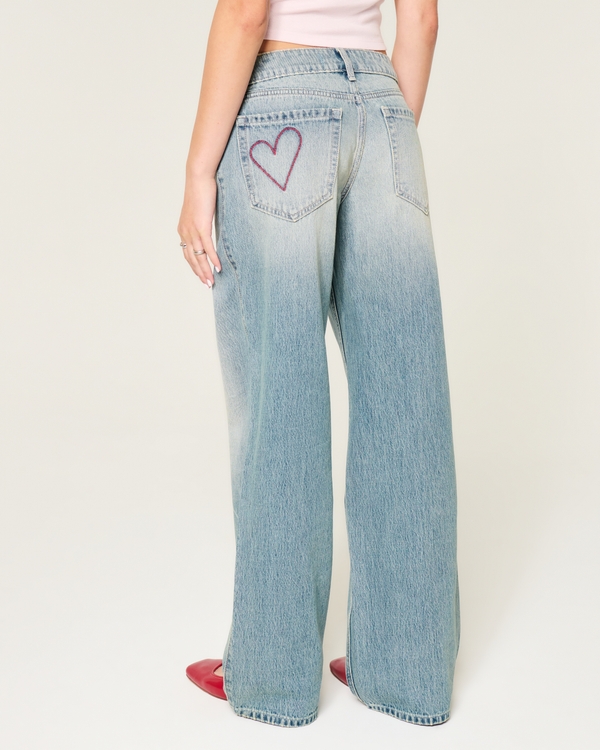 Women's Low-Rise Medium Wash Heart Embroidery Baggy Jeans