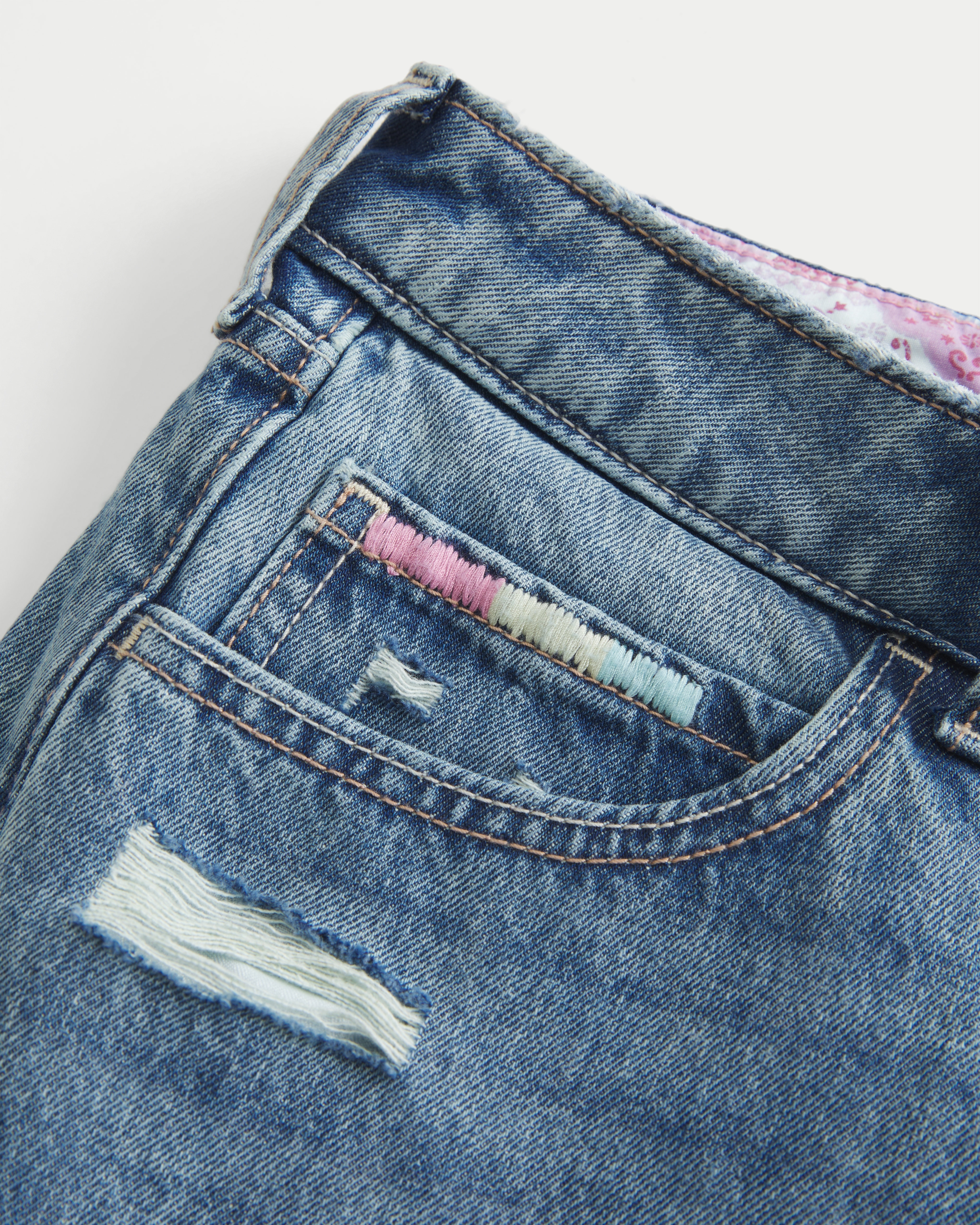 Low-Rise Medium Wash Foldover Waist Baggy Jeans