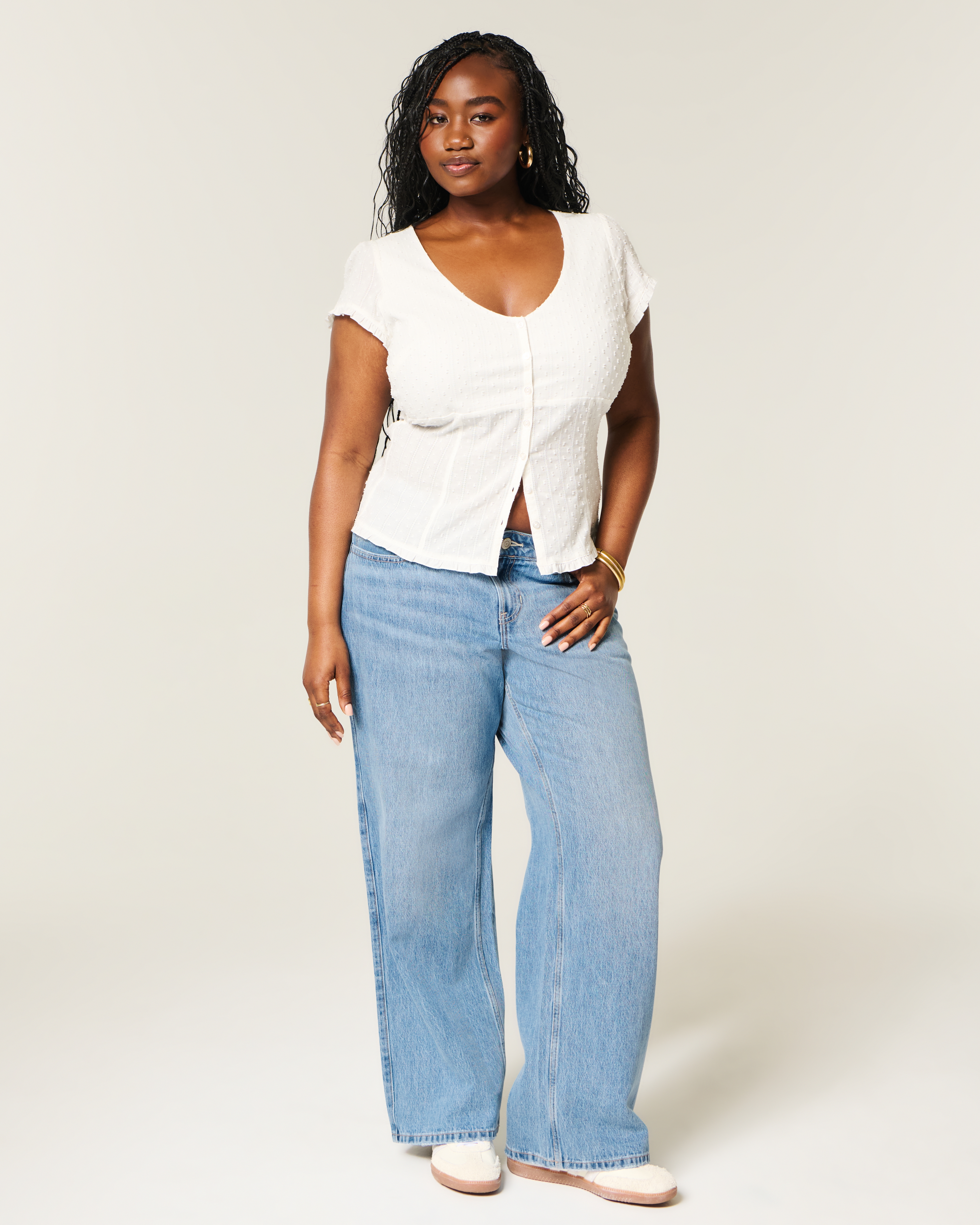 Low-Rise Medium Wash Baggy Jeans