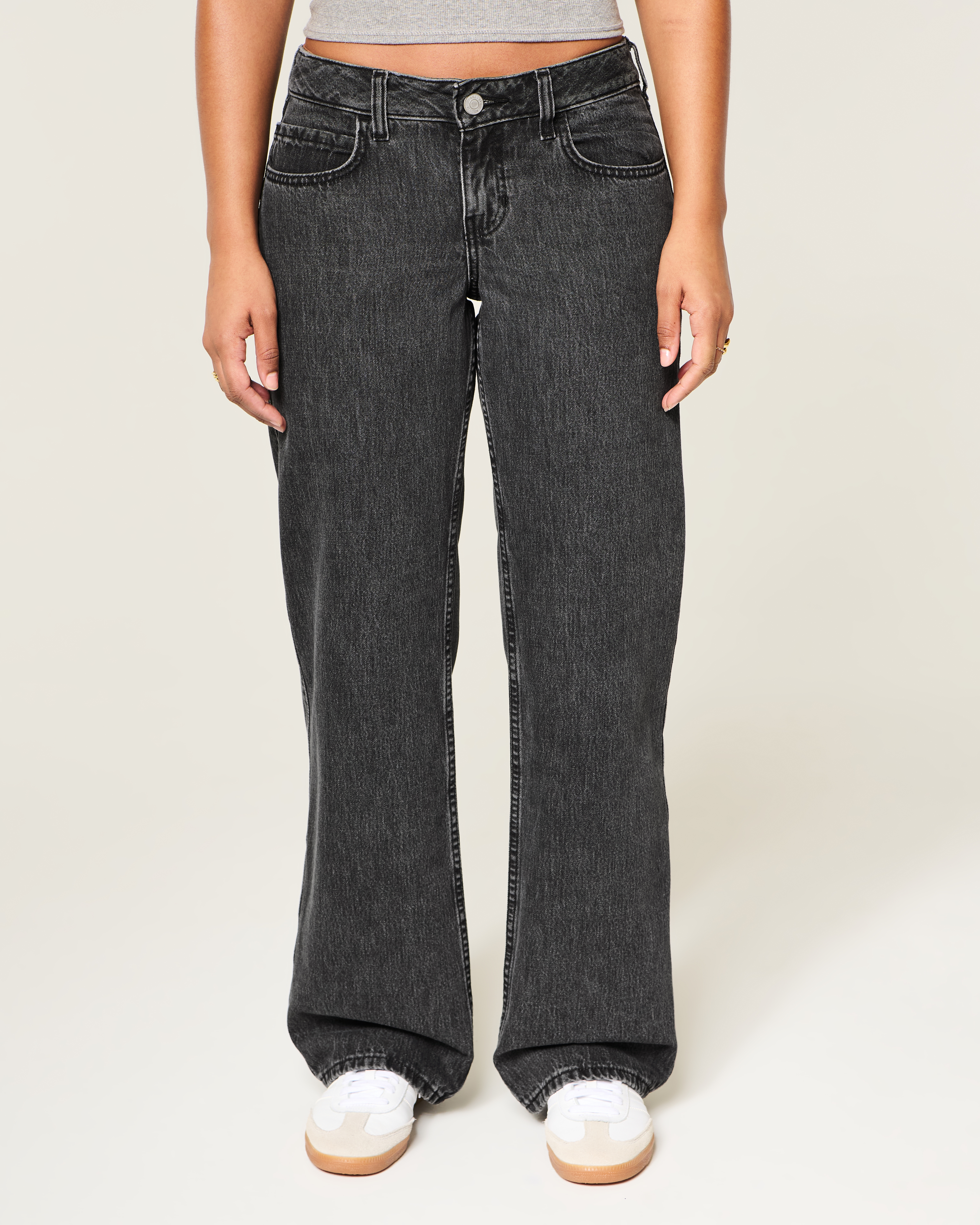 Curvy Low-Rise Washed Black Baggy Jeans