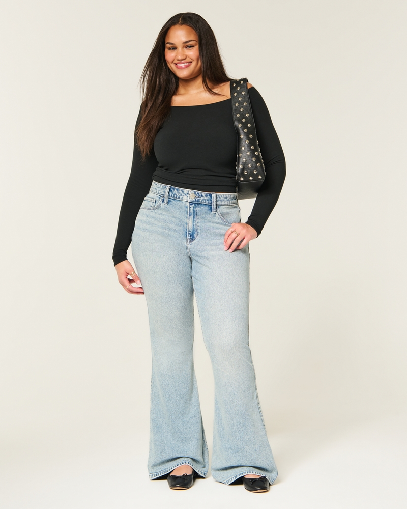 Curvy High-Rise Flare Jeans - light by Hollister