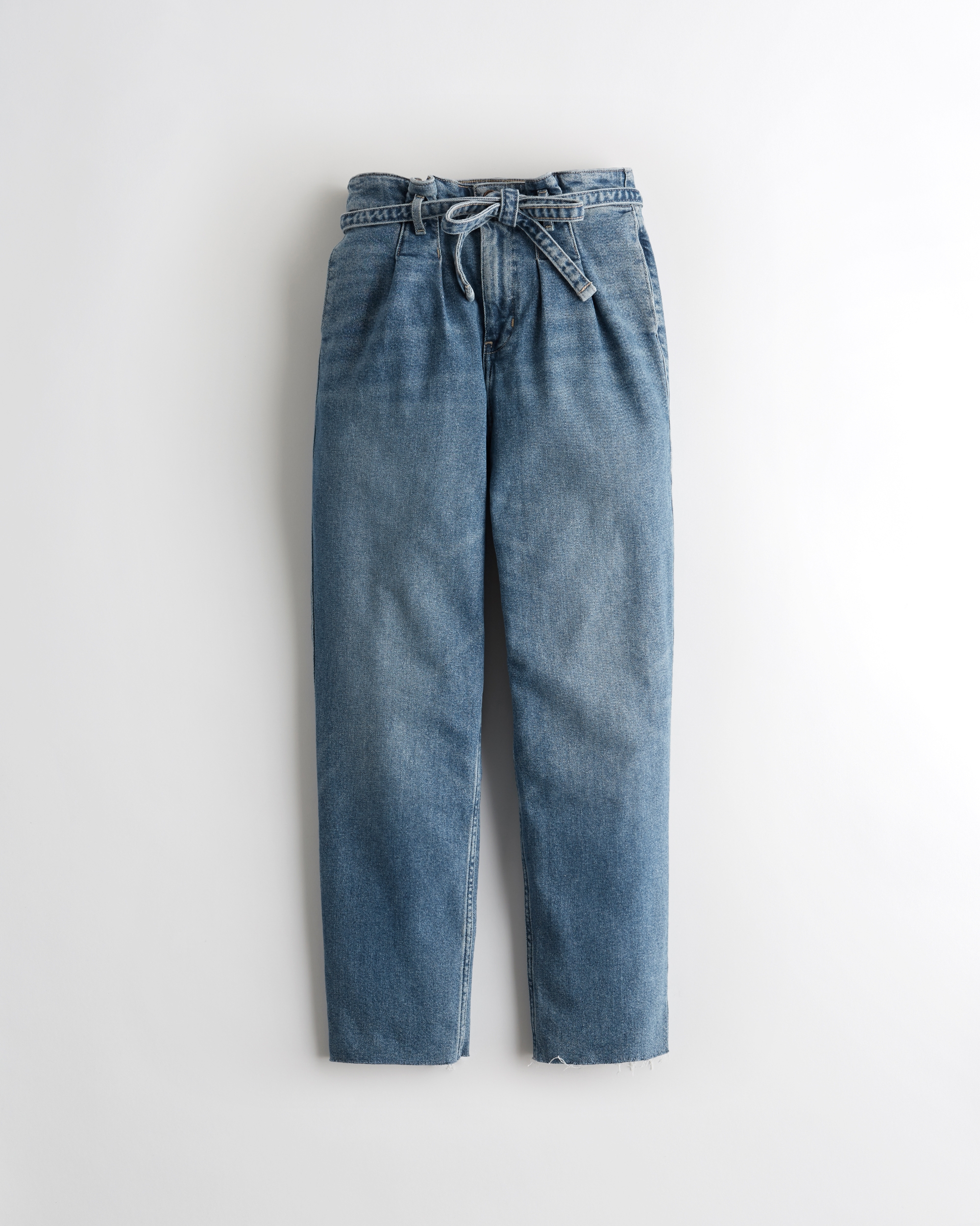 Hollister paper deals bag mom jeans