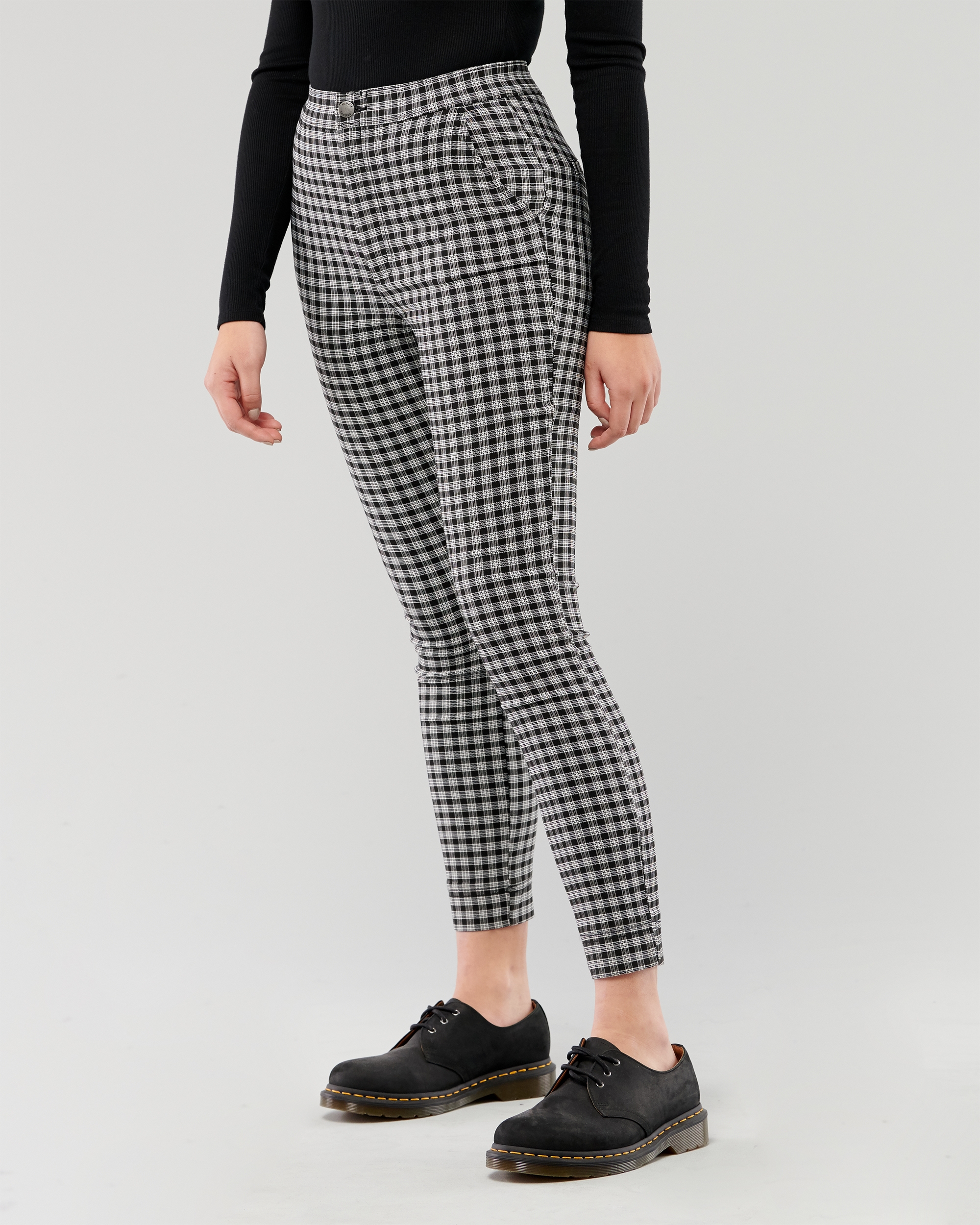 hollister girl pants