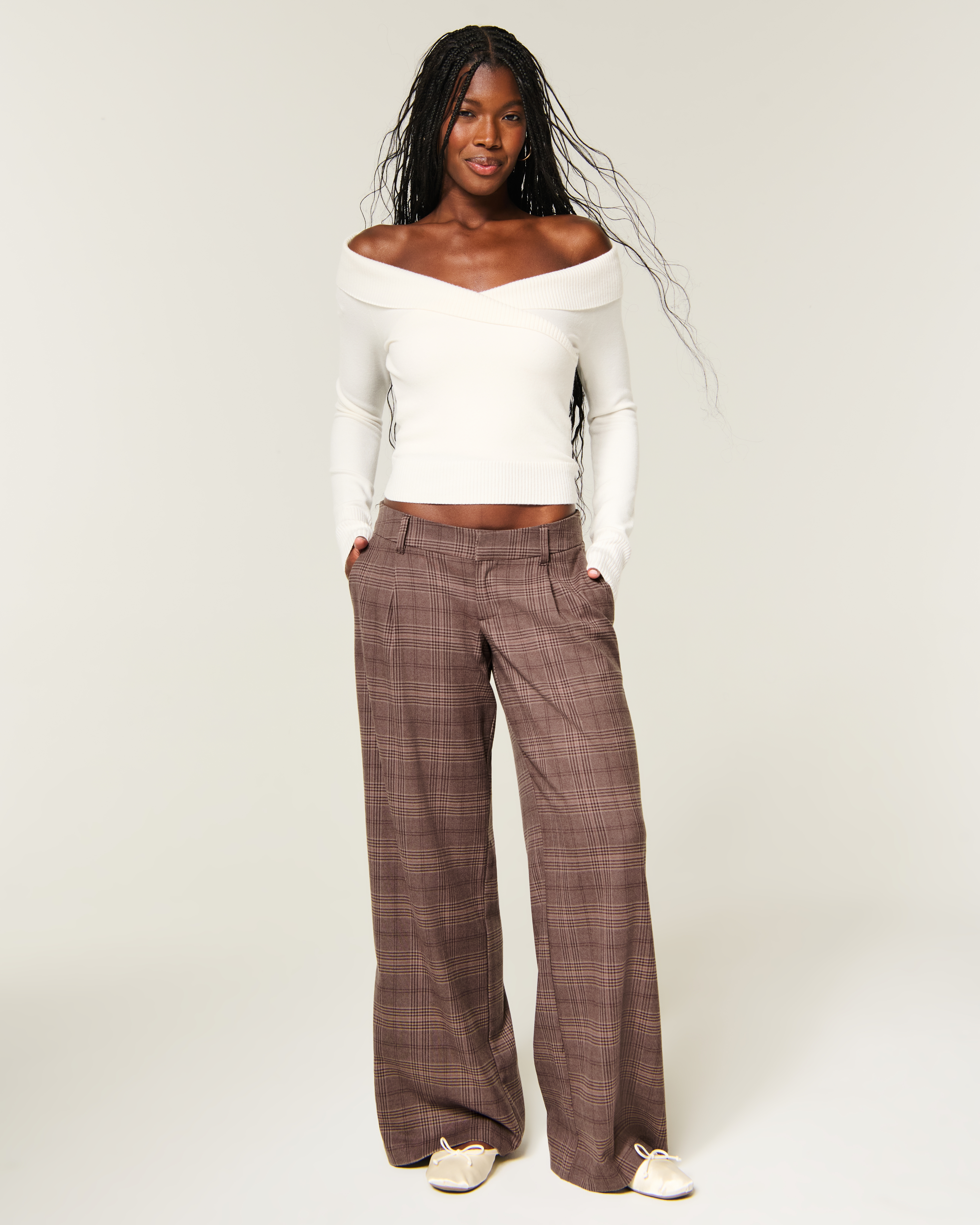 Hollister Livvy Ultra Low-Rise Pleated Super Baggy Pants