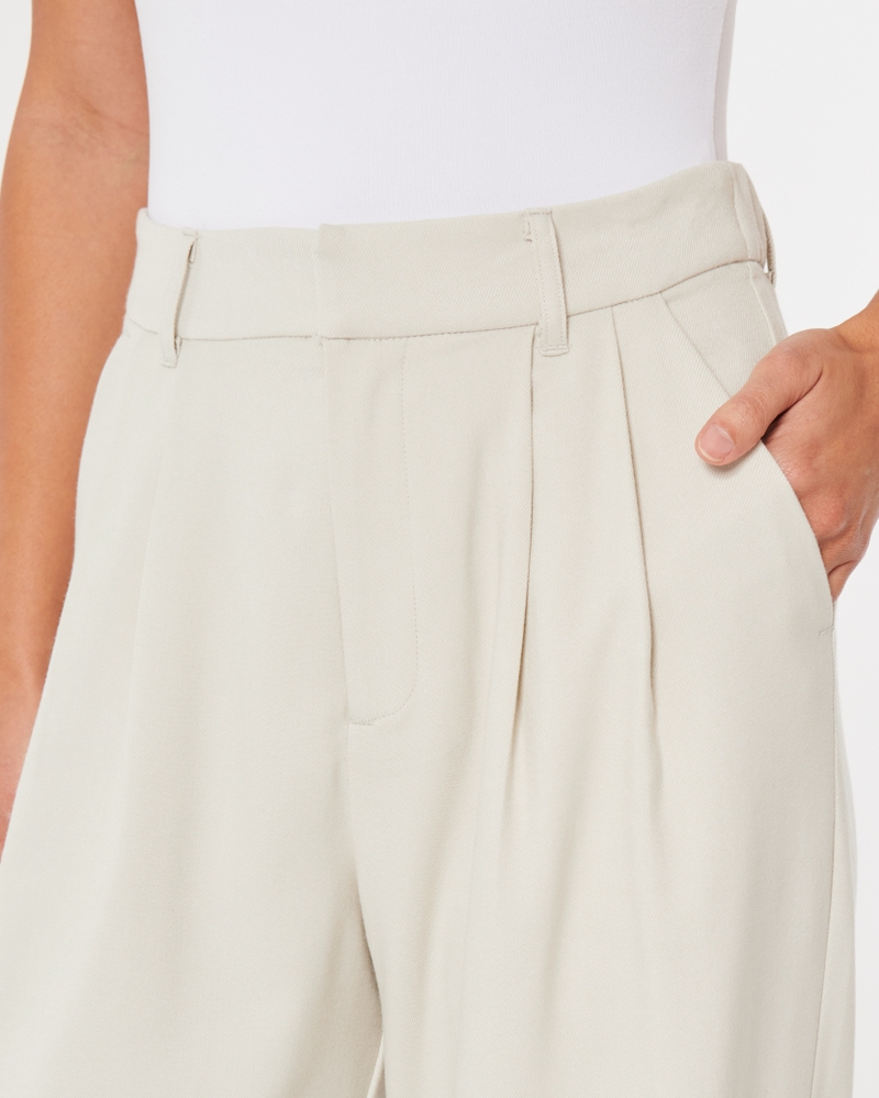 HOLLISTER Tapered Pants in Beige