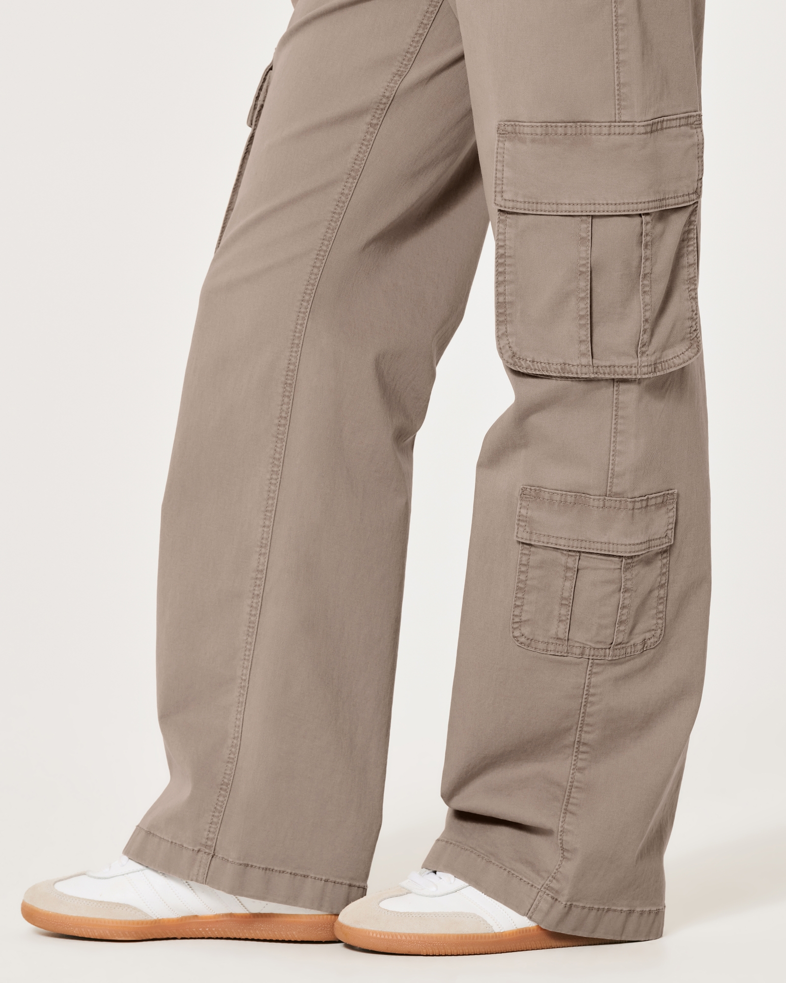 cream color hollister cargo pants large feel free - Depop