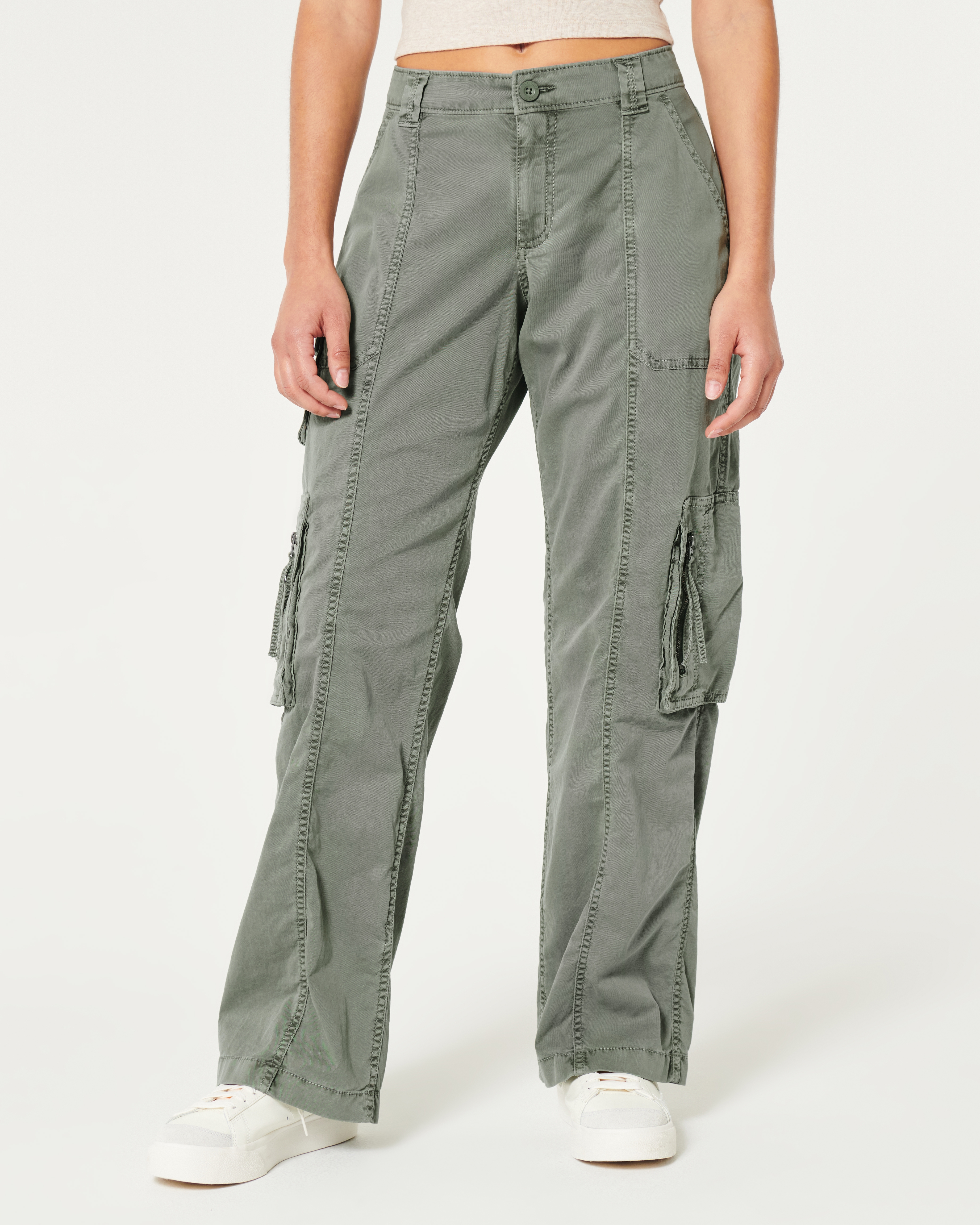 Women s Low Rise Baggy Cargo Pants Women s Sale HollisterCo