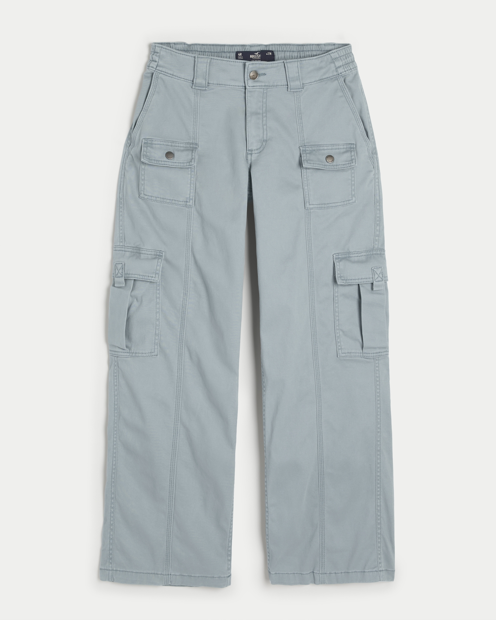 5'1] My favorite khaki cargo pants from Hollister! Link in