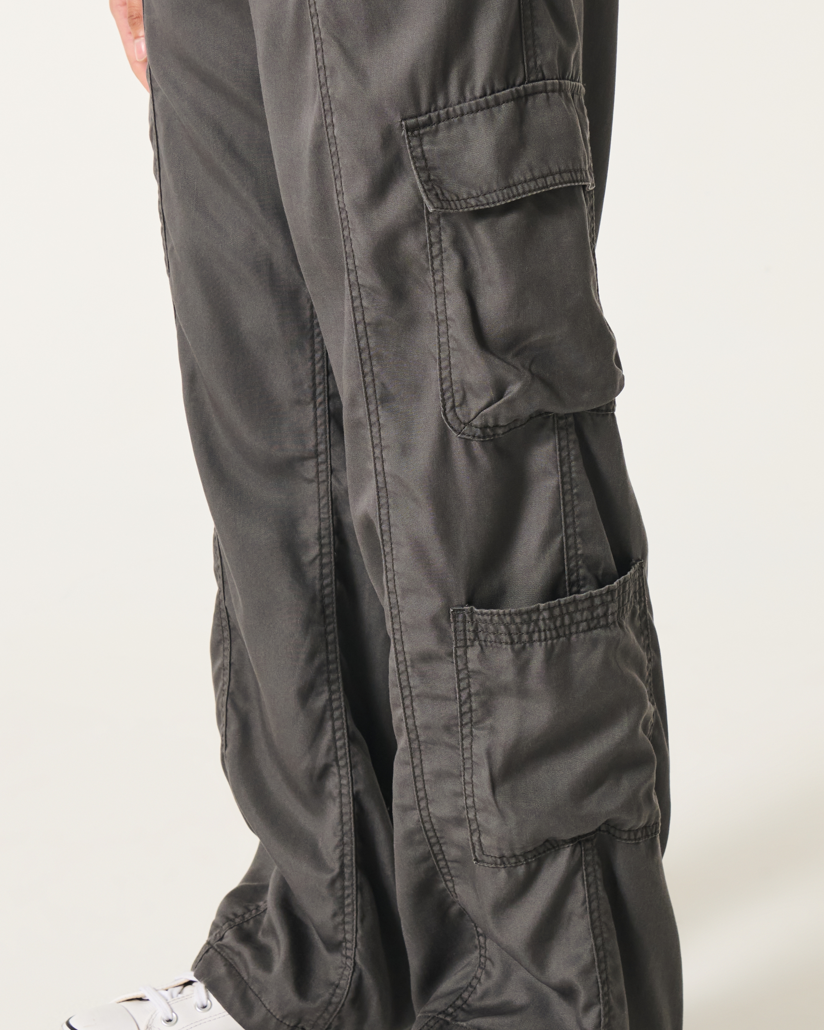 High-Rise Tencel Baggy Cargo Pants