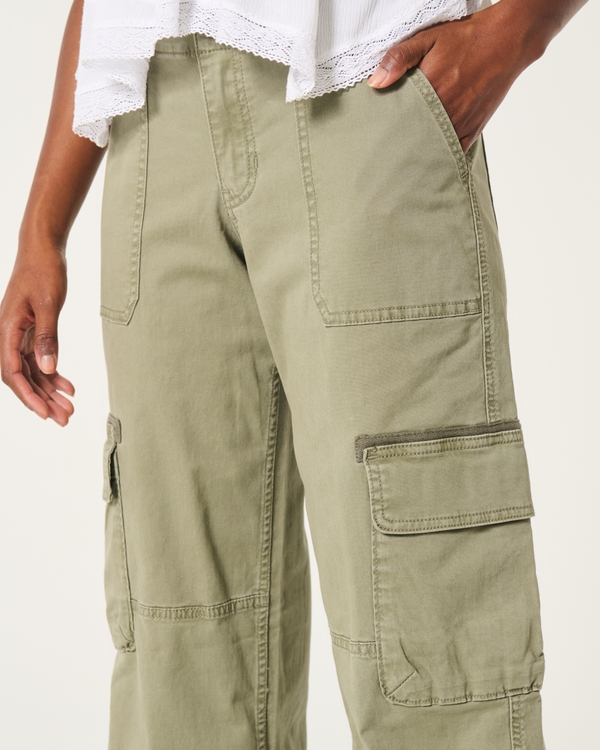 Low-Rise Baggy Cargo Pants