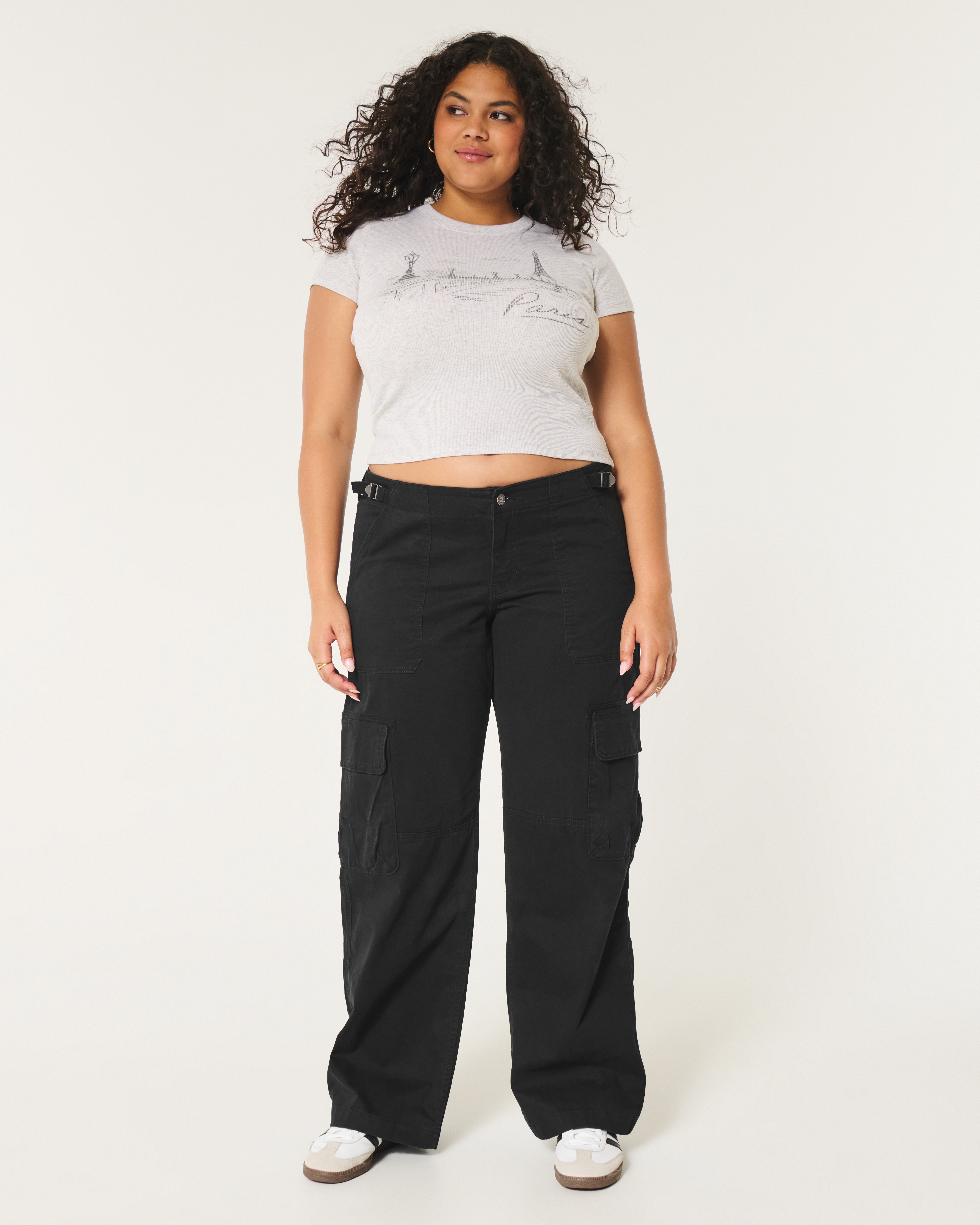 Low-Rise Baggy Cargo Pants