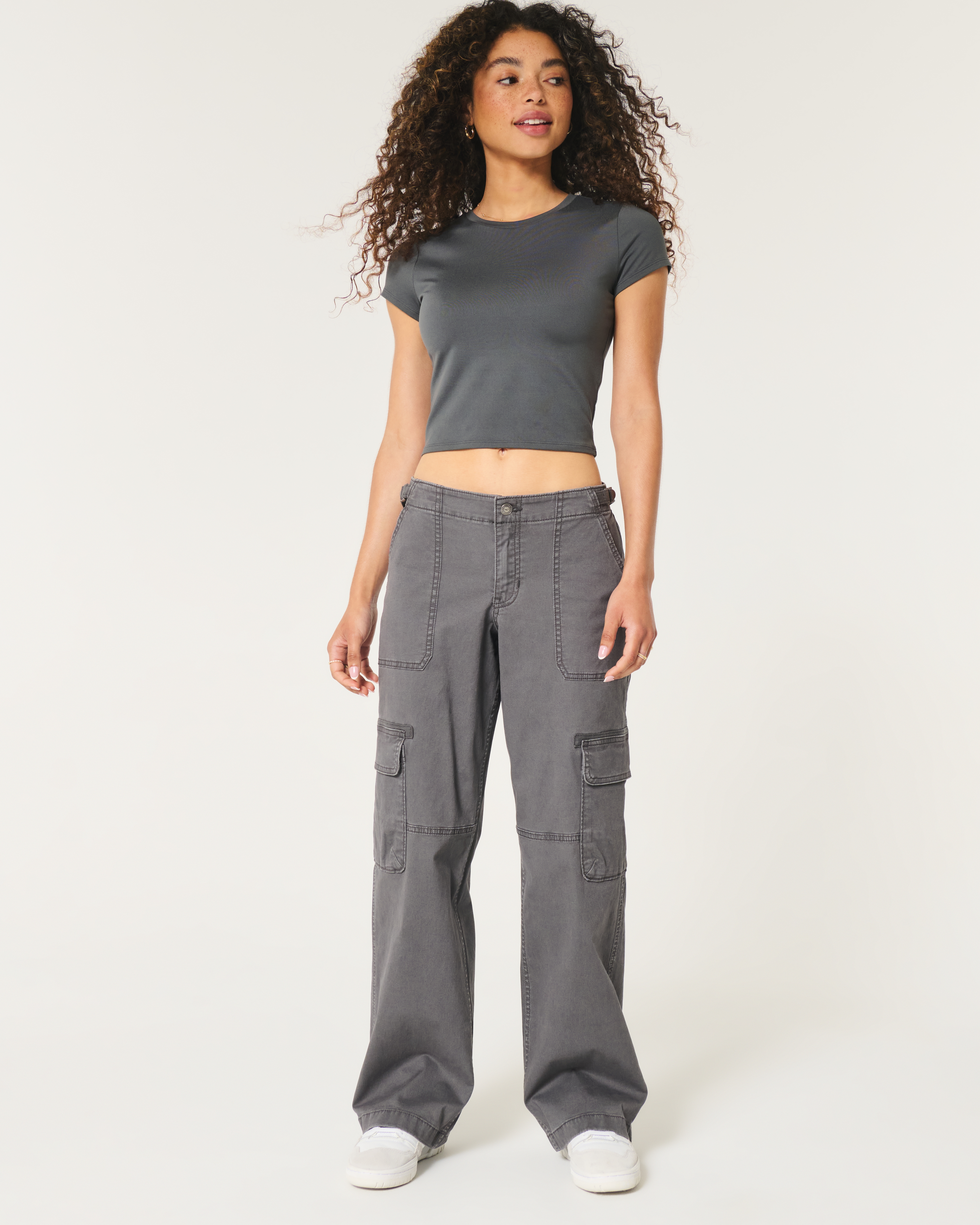 Low-Rise Baggy Cargo Pants