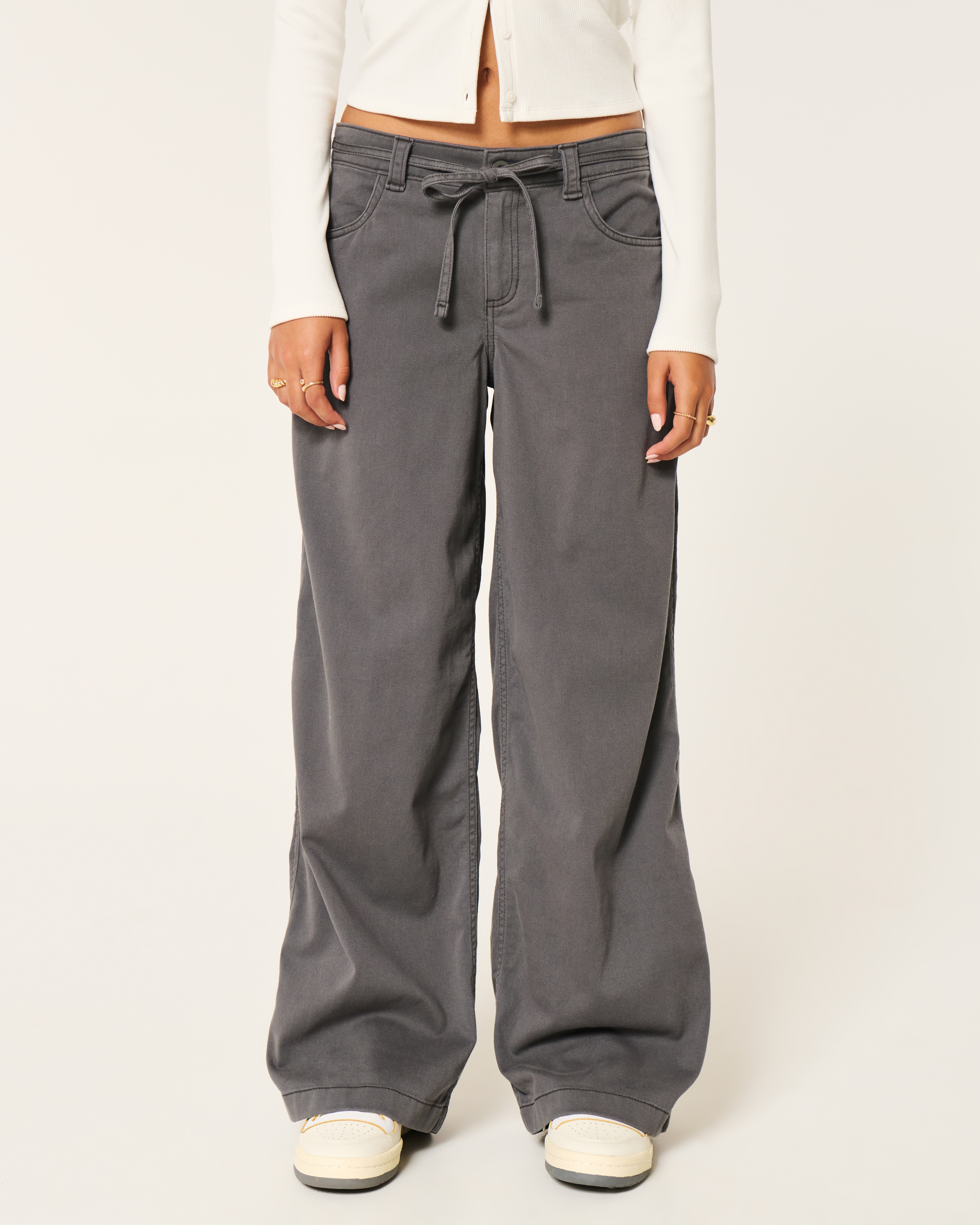 Low-Rise Super Baggy Pants