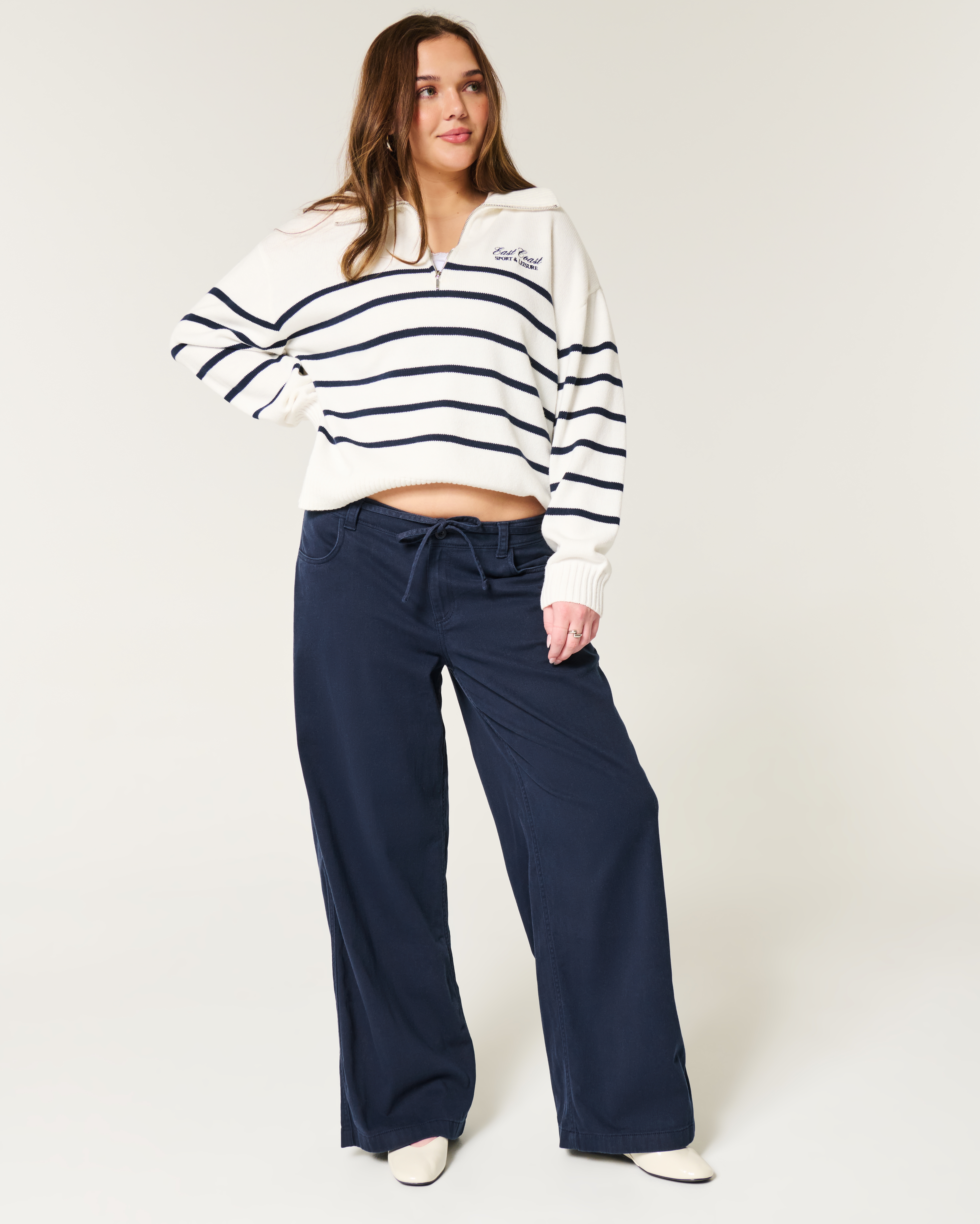 Low-Rise Super Baggy Pants