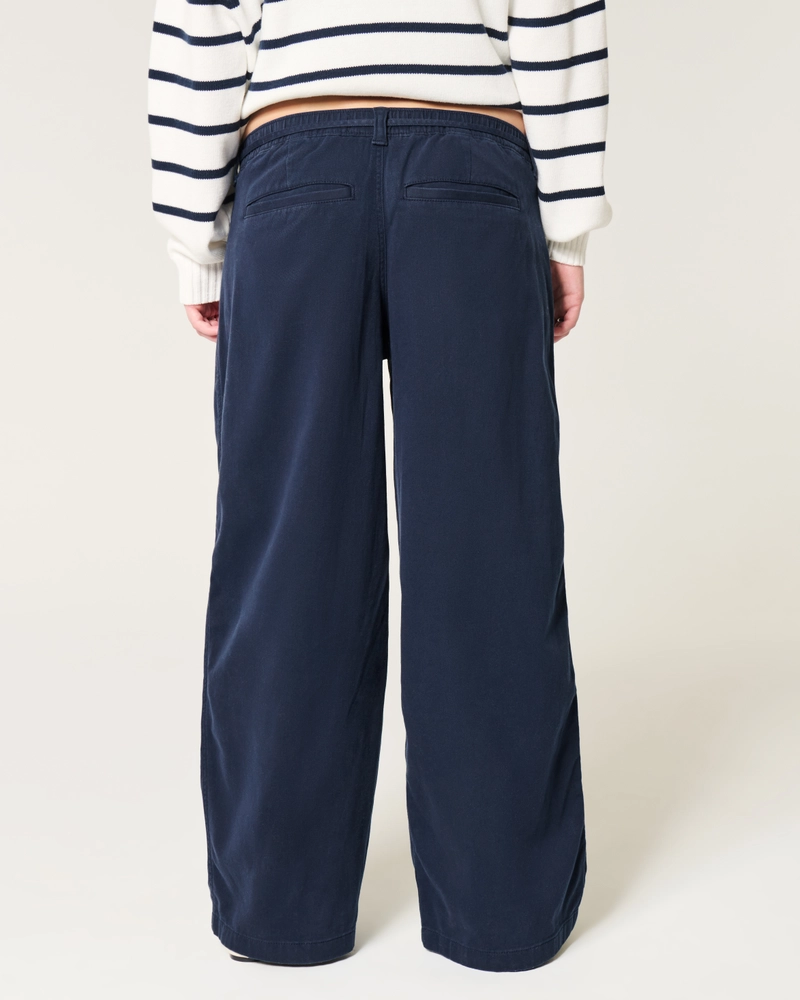 Low-Rise Super Baggy Pants