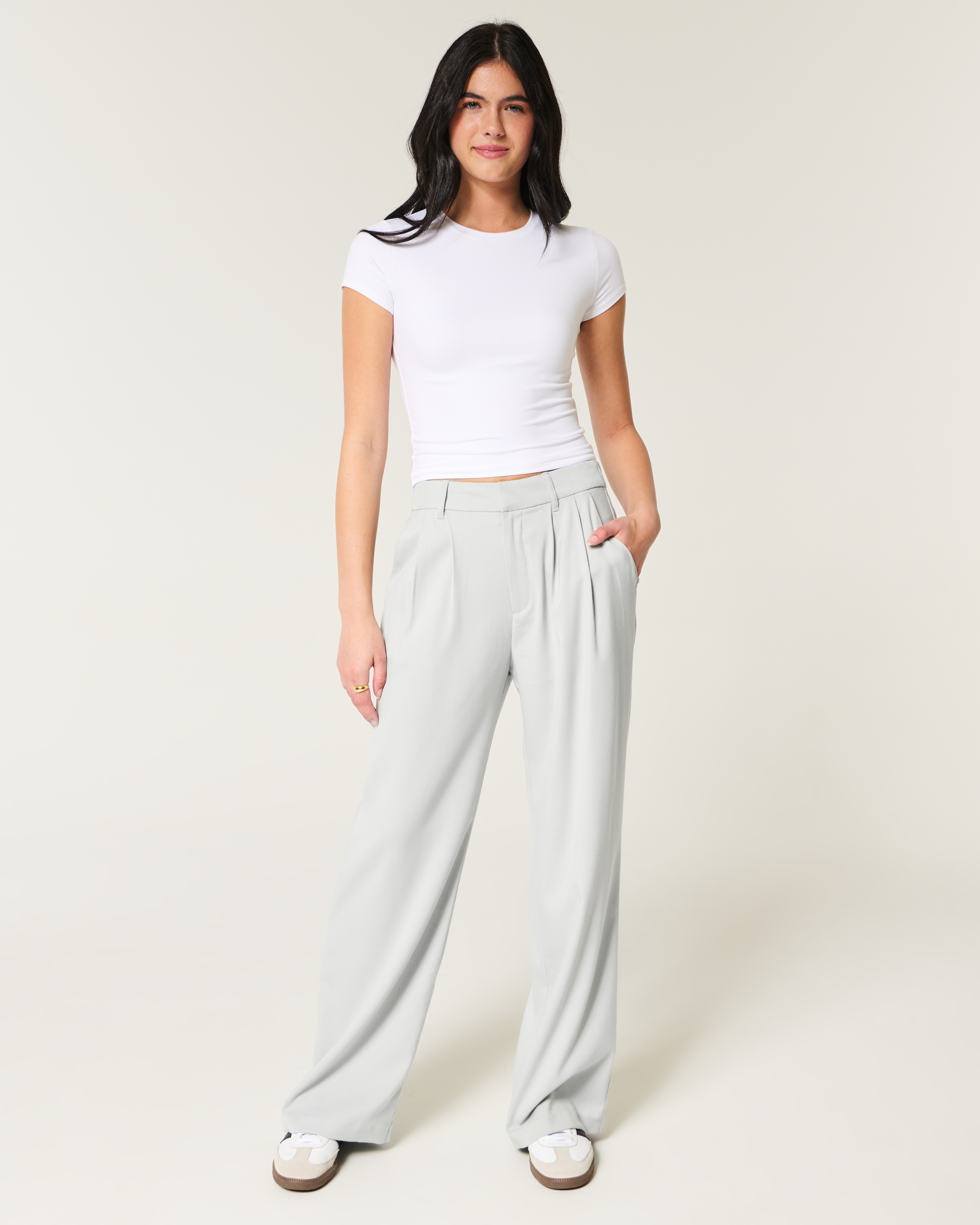 Hollister Livvy Ultra High-Rise Wide-Leg Pants