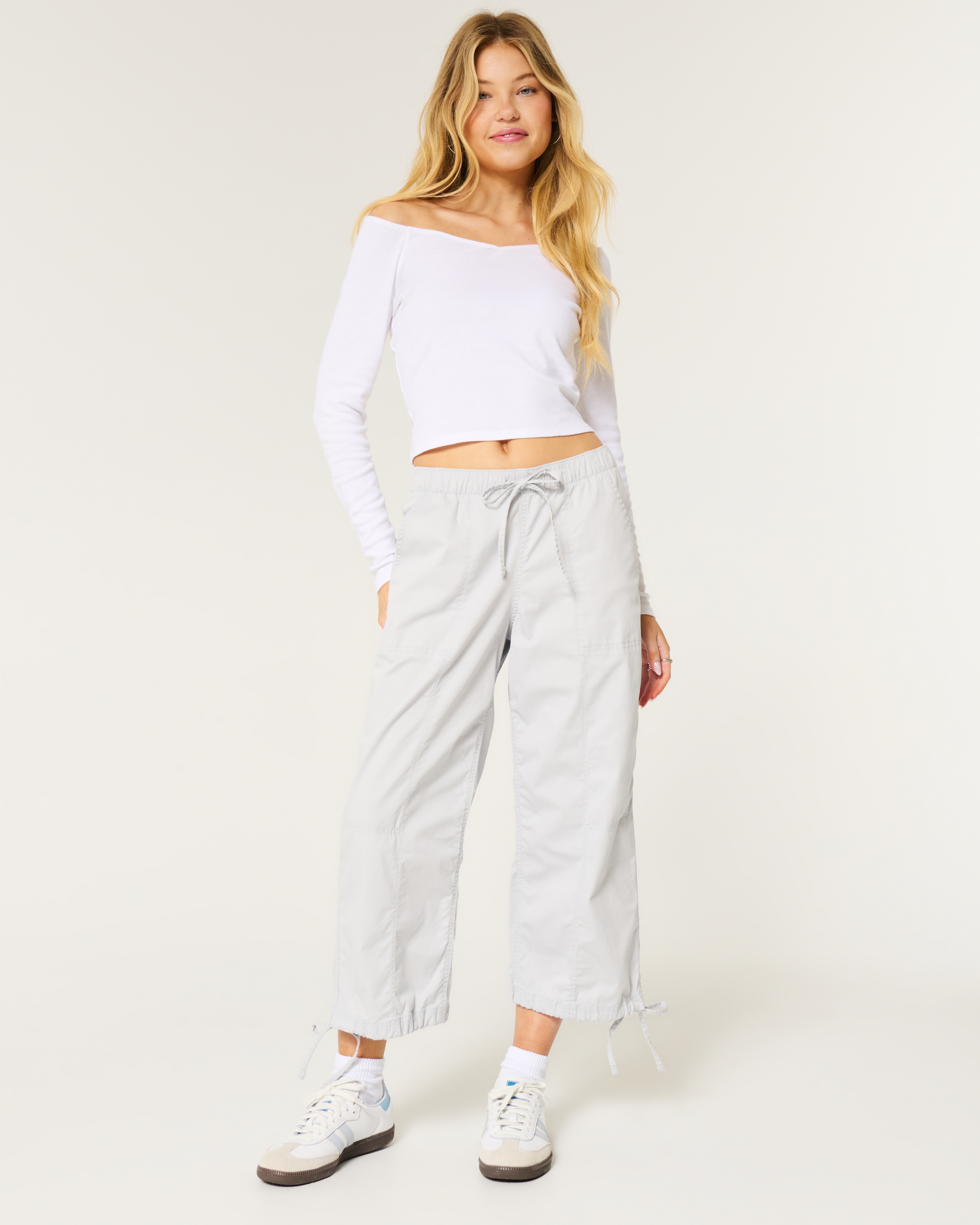 Low-Rise Poplin Baggy Capri Pants